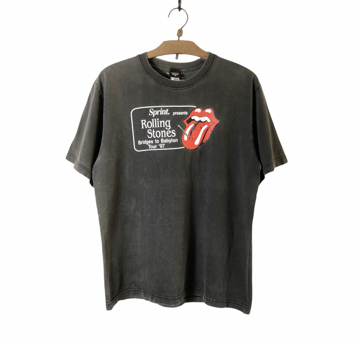 Vintage Vintage Rolling Stones Babylon Tour Bootleg Tees Size US L / EU 52-54 / 3 - 1 Thumbnail