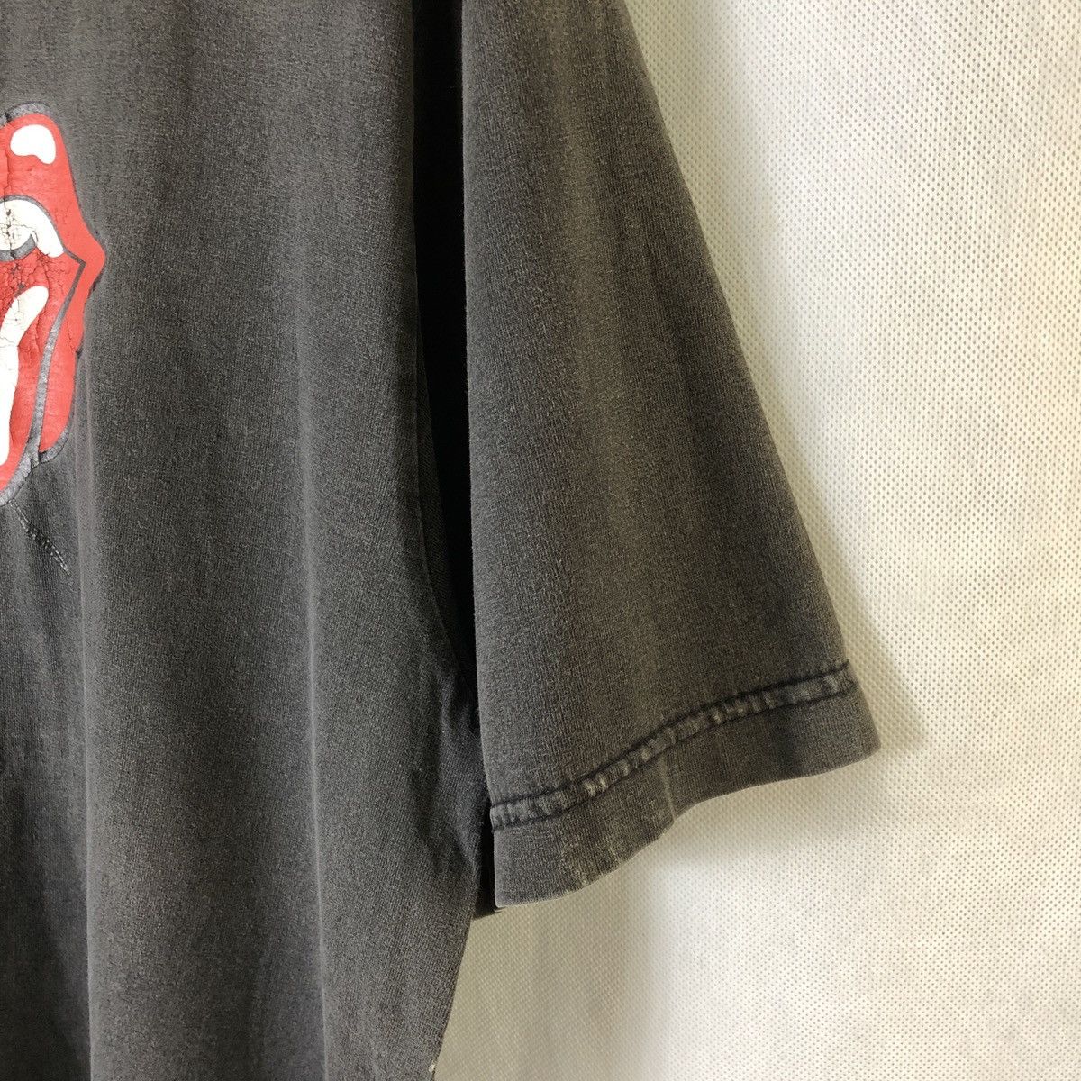 Vintage Vintage Rolling Stones Babylon Tour Bootleg Tees Size US L / EU 52-54 / 3 - 4 Thumbnail