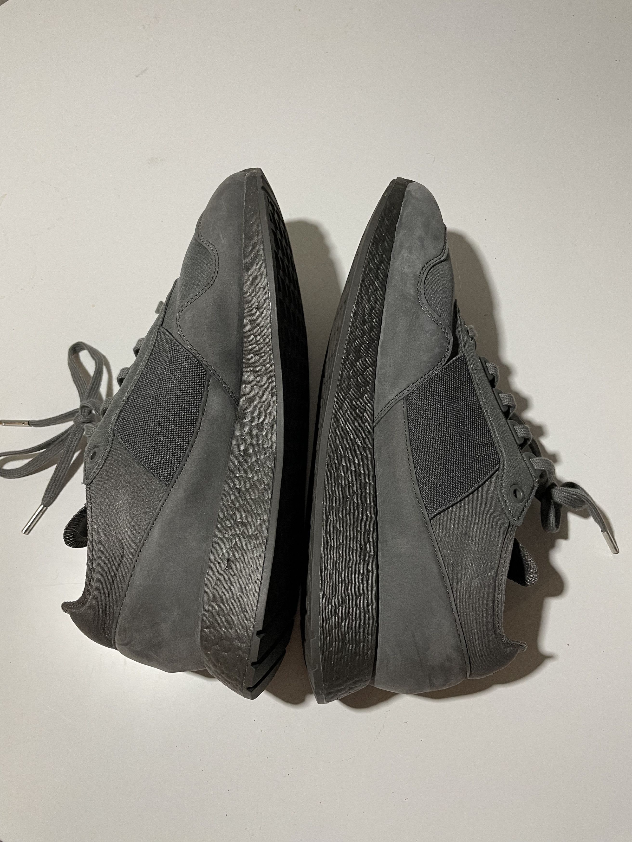 Adidas × Daniel Arsham Daniel Arsham x New York Present 'Dark Grey' Size US 10.5 / EU 43-44 - 11 Thumbnail