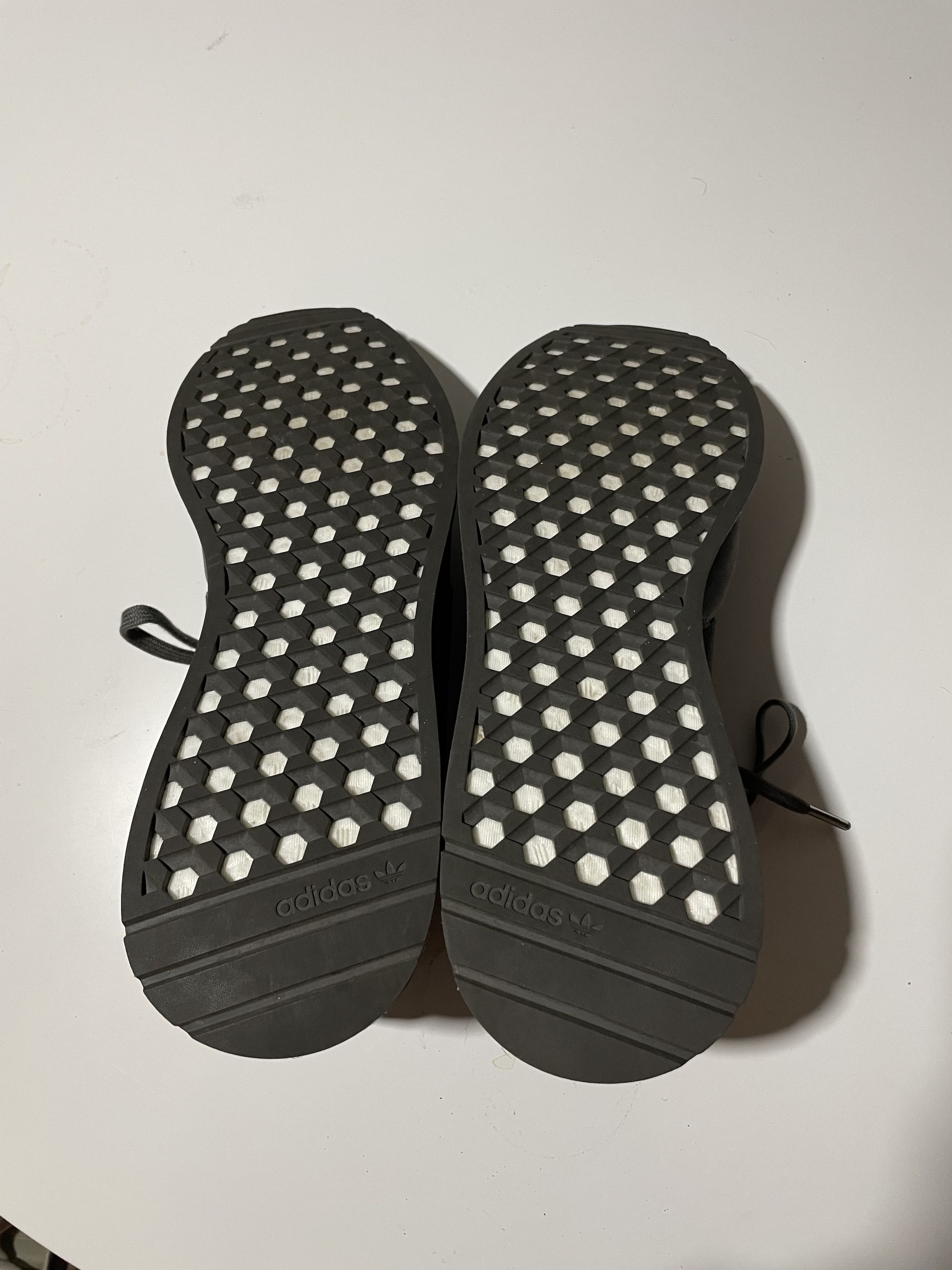 Adidas × Daniel Arsham Daniel Arsham x New York Present 'Dark Grey' Size US 10.5 / EU 43-44 - 12 Thumbnail