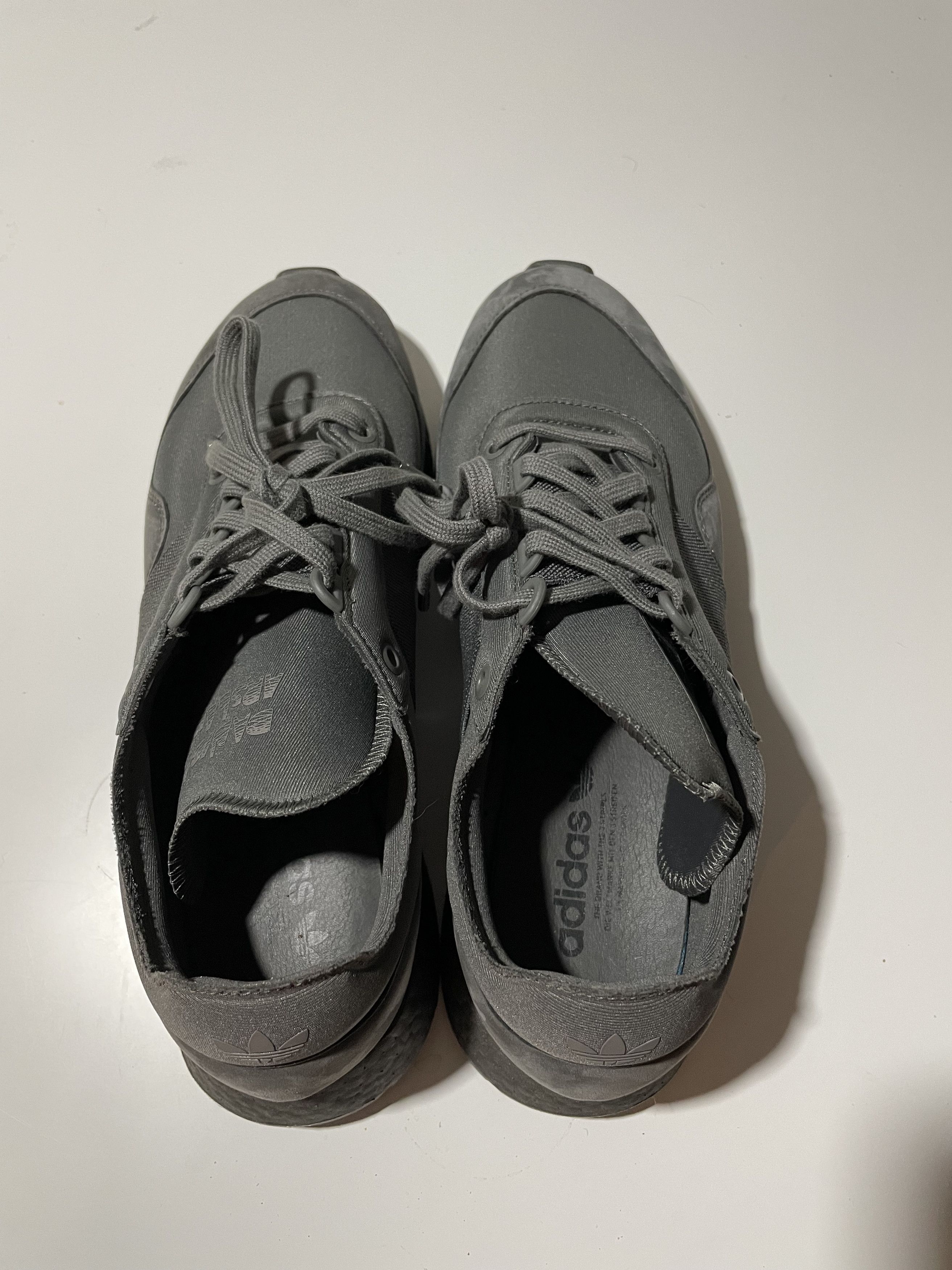 Adidas × Daniel Arsham Daniel Arsham x New York Present 'Dark Grey' Size US 10.5 / EU 43-44 - 6 Thumbnail
