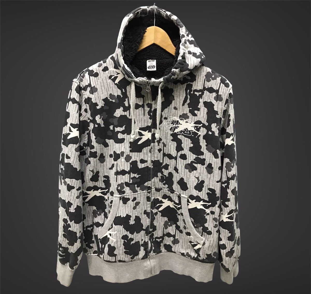 Star Wars × Vintage 💥 Cyber Week 💥 Vintage Uniqlo x star wars hoodies sherpa Size US L / EU 52-54 / 3 - 1 Thumbnail