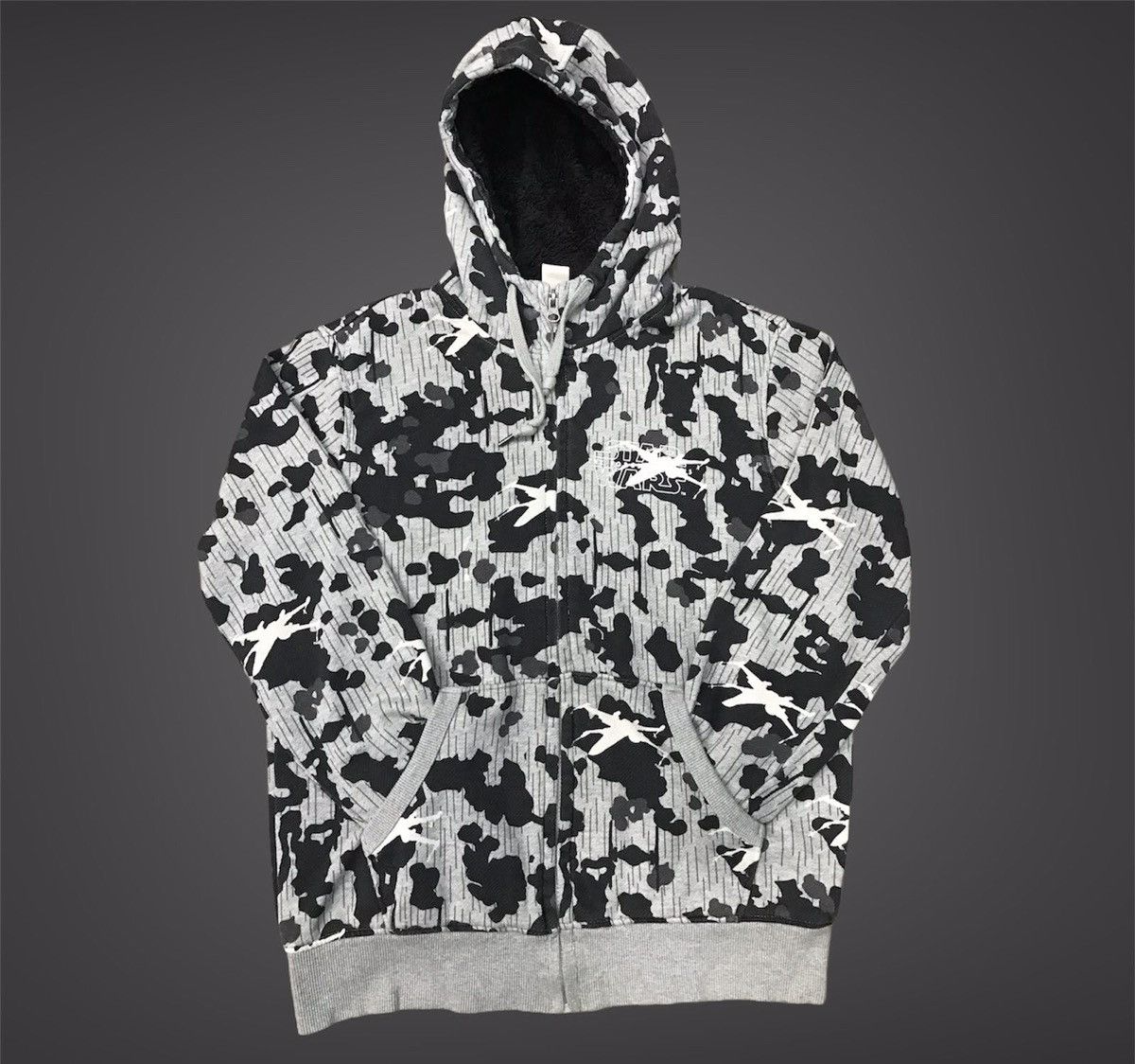 Star Wars × Vintage 💥 Cyber Week 💥 Vintage Uniqlo x star wars hoodies sherpa Size US L / EU 52-54 / 3 - 7 Thumbnail