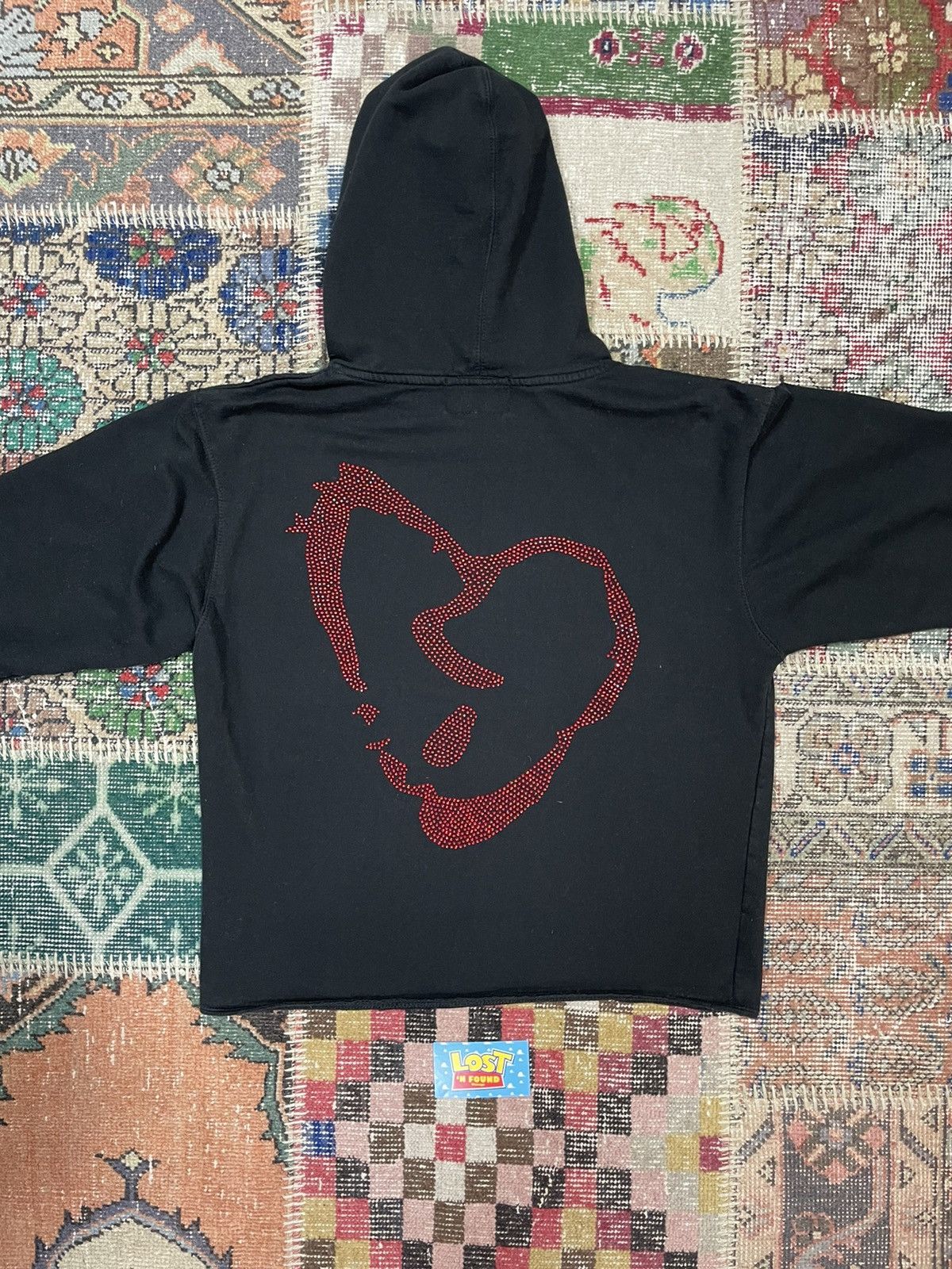 パーカー・フーディ Revenge XXXTentacion Heartbreak Vintage Hoodie Buy Revenge x XXXTentacion Heartbreak Bejeweled Hoodie