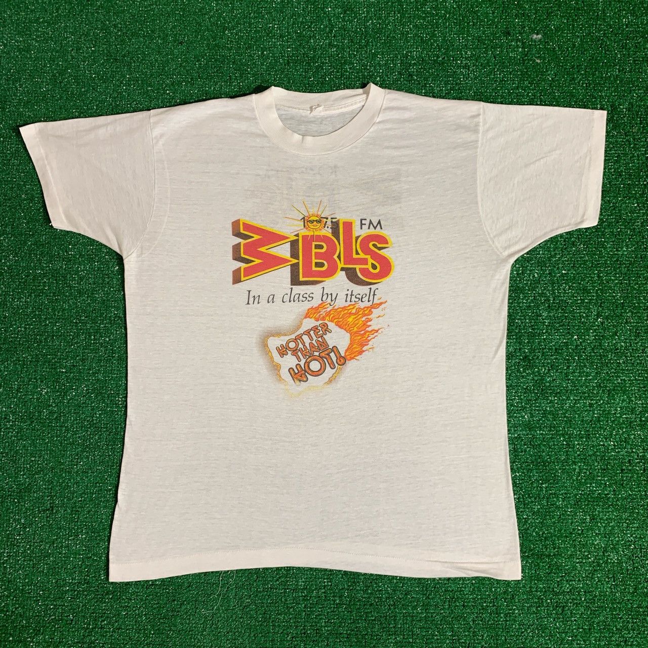 Vintage 80s 107.5 FM WBLS Radio T-shirt