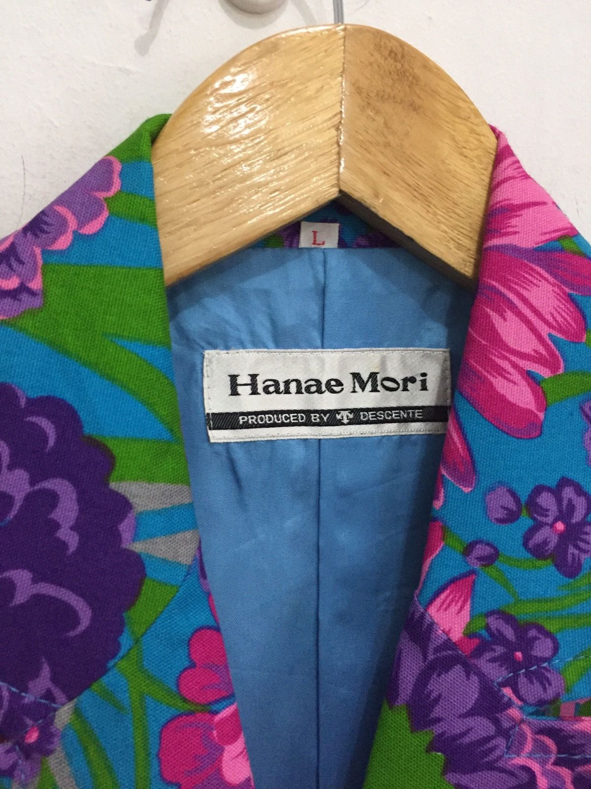 Hanae Mori 1980s Hanae Mori Japan Multicolor Floral NWT Button Jacket Size US S / EU 44-46 / 1 - 4 Thumbnail