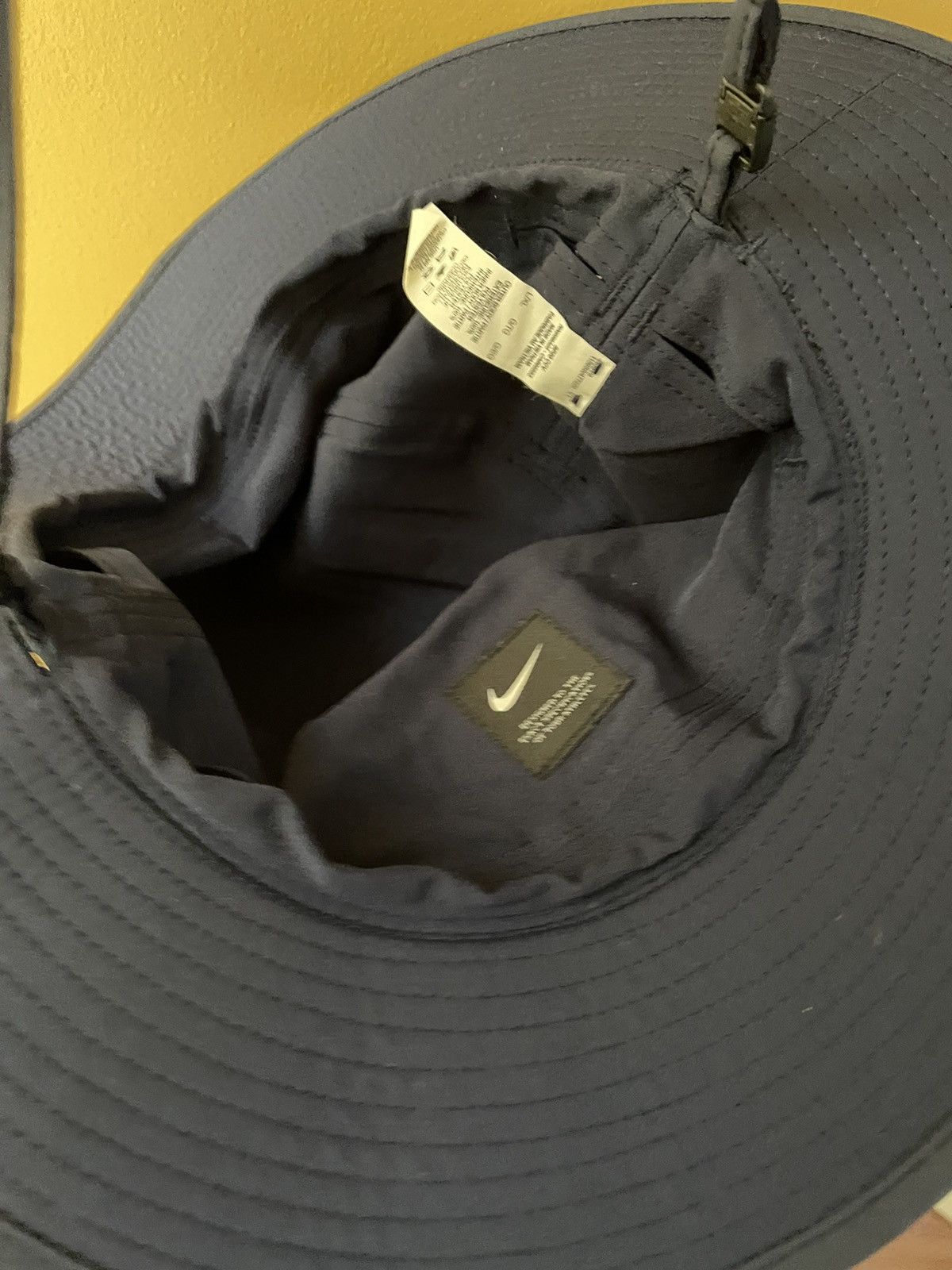 Nike Men’s SPF Nike bucket hat for fishing, hiking Size ONE SIZE - 4 Thumbnail