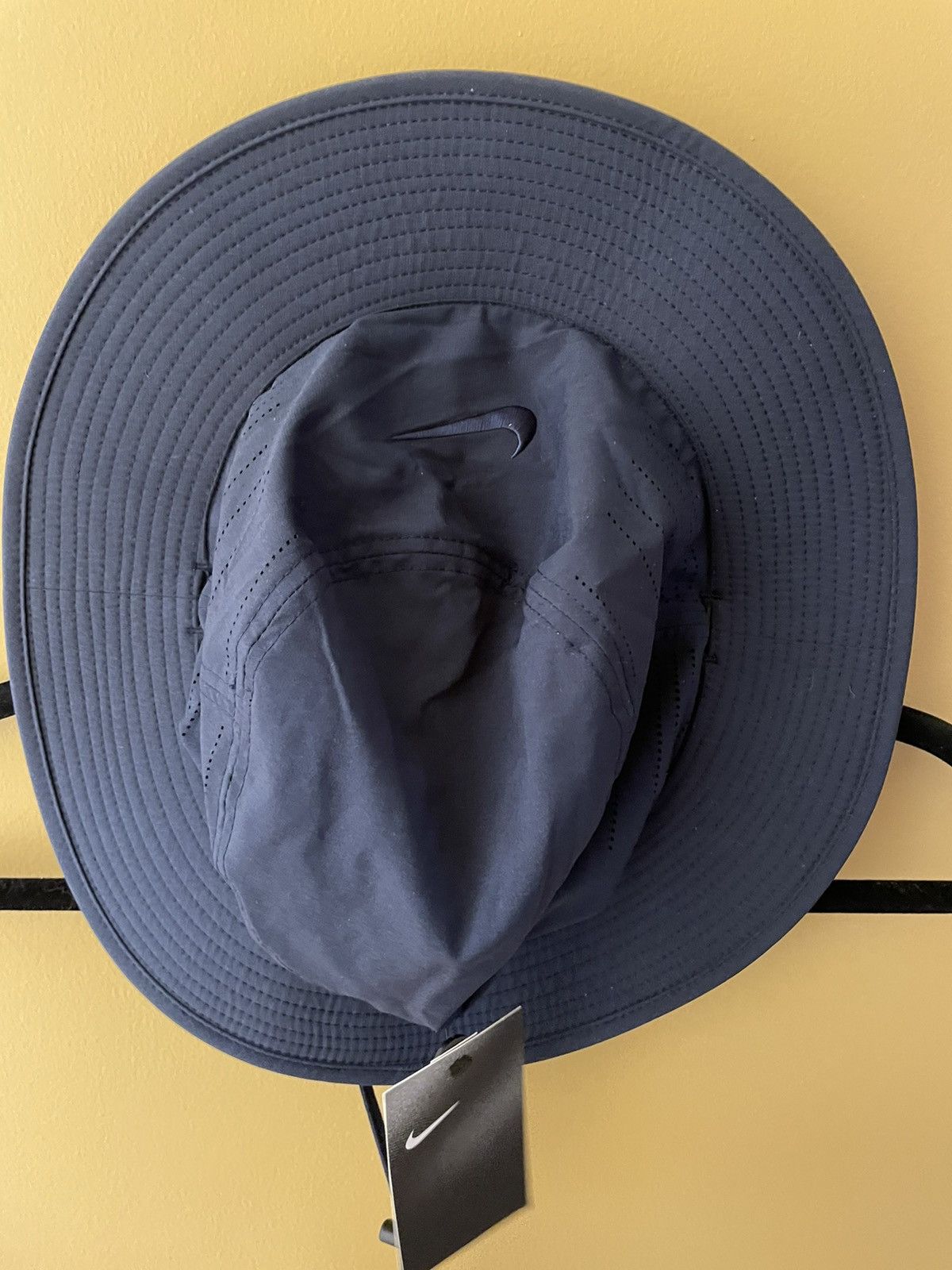 Nike Men’s SPF Nike bucket hat for fishing, hiking Size ONE SIZE - 3 Thumbnail