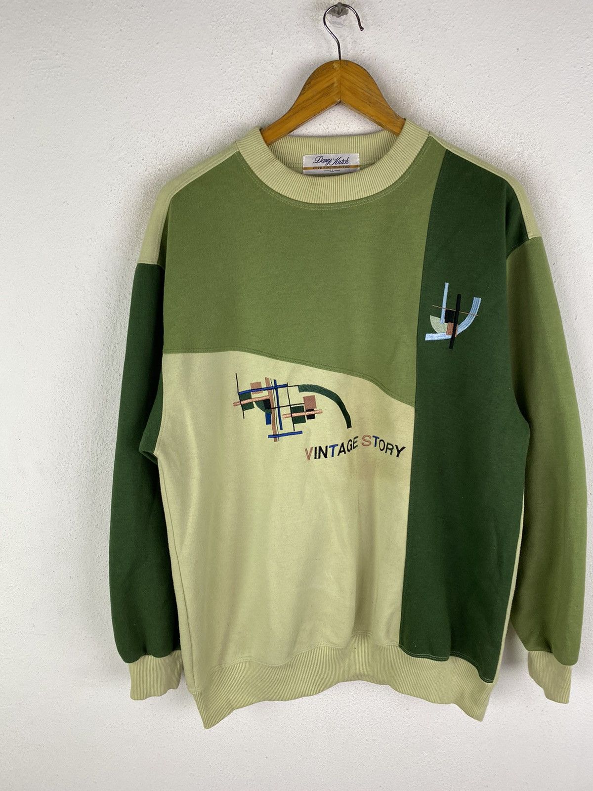 Japanese Brand × Vintage DANY KUTCH VINTAGE STORY EMBROIDERY LOGOS SWEATSHIRT Size US L / EU 52-54 / 3 - 4 Thumbnail