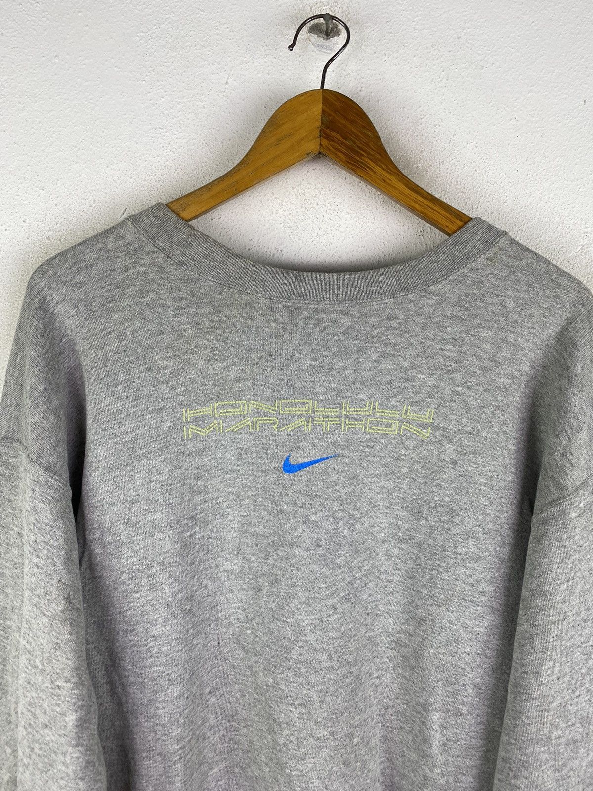 Nike × Vintage NIKE HONOLULU MARATHON STAFF SWEATSHIRT MADE IN USA Size US L / EU 52-54 / 3 - 6 Thumbnail