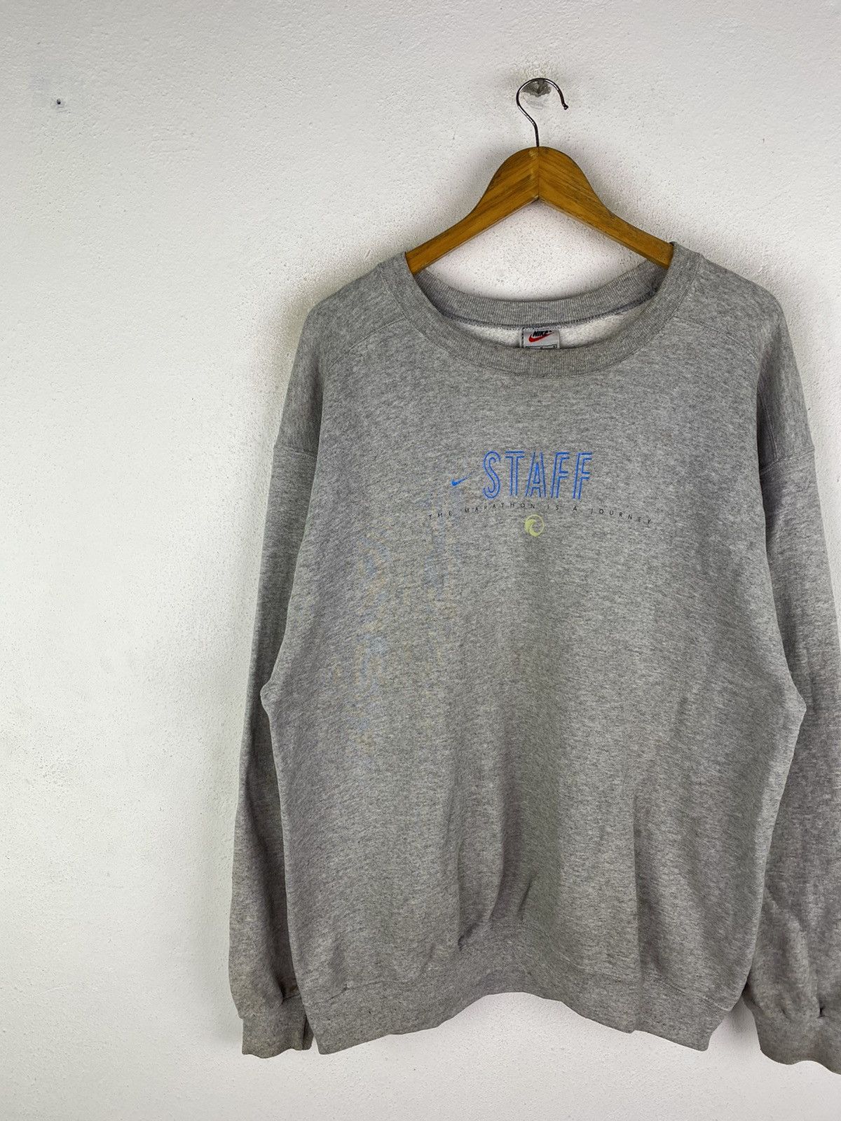 Nike × Vintage NIKE HONOLULU MARATHON STAFF SWEATSHIRT MADE IN USA Size US L / EU 52-54 / 3 - 4 Thumbnail