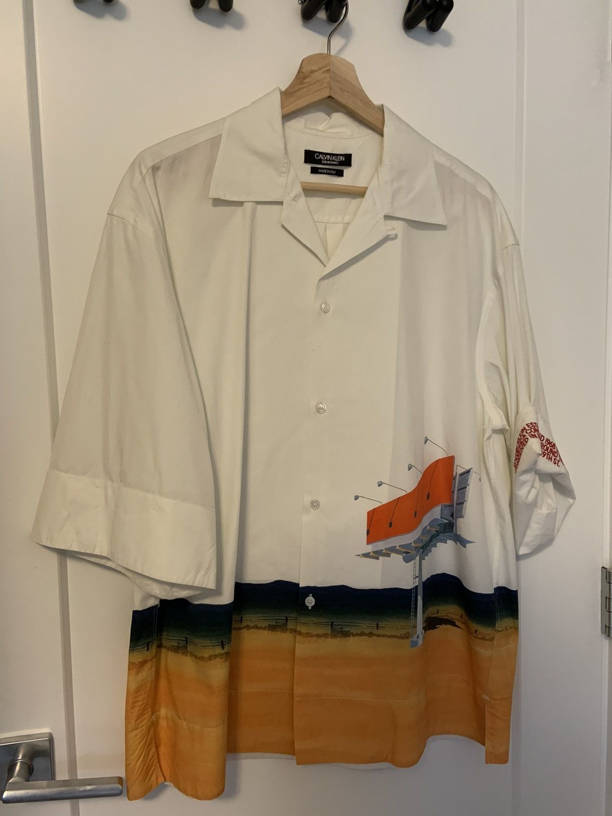 Calvin Klein 205W39NYC Billboard Print Short Sleeve Button Up Size US M / EU 48-50 / 2 - 1 Thumbnail