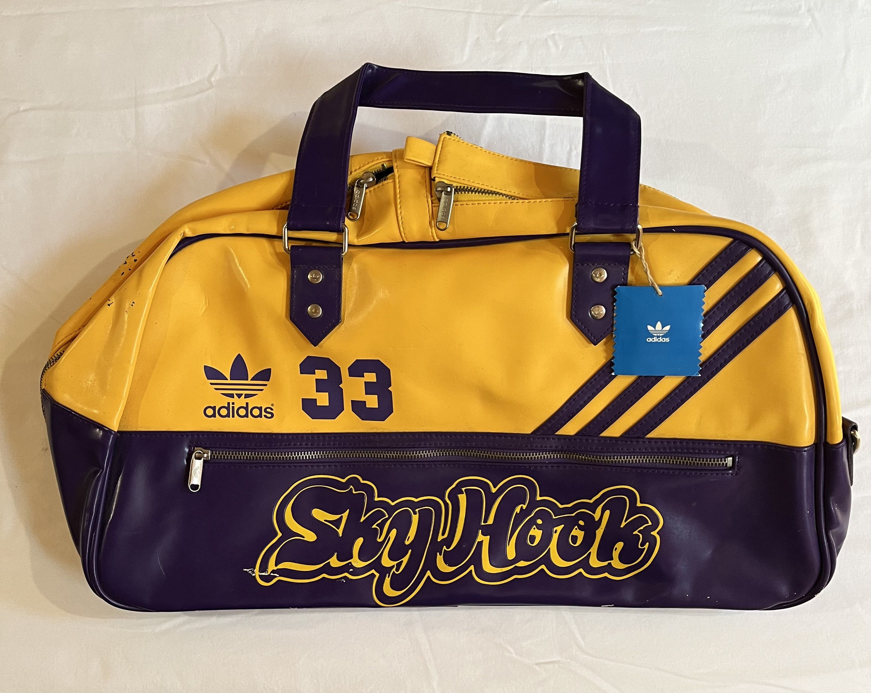 Men's 2004 SkyHook Lakers #33 T-Shirt by Adidas: Unburdened - EnLawded