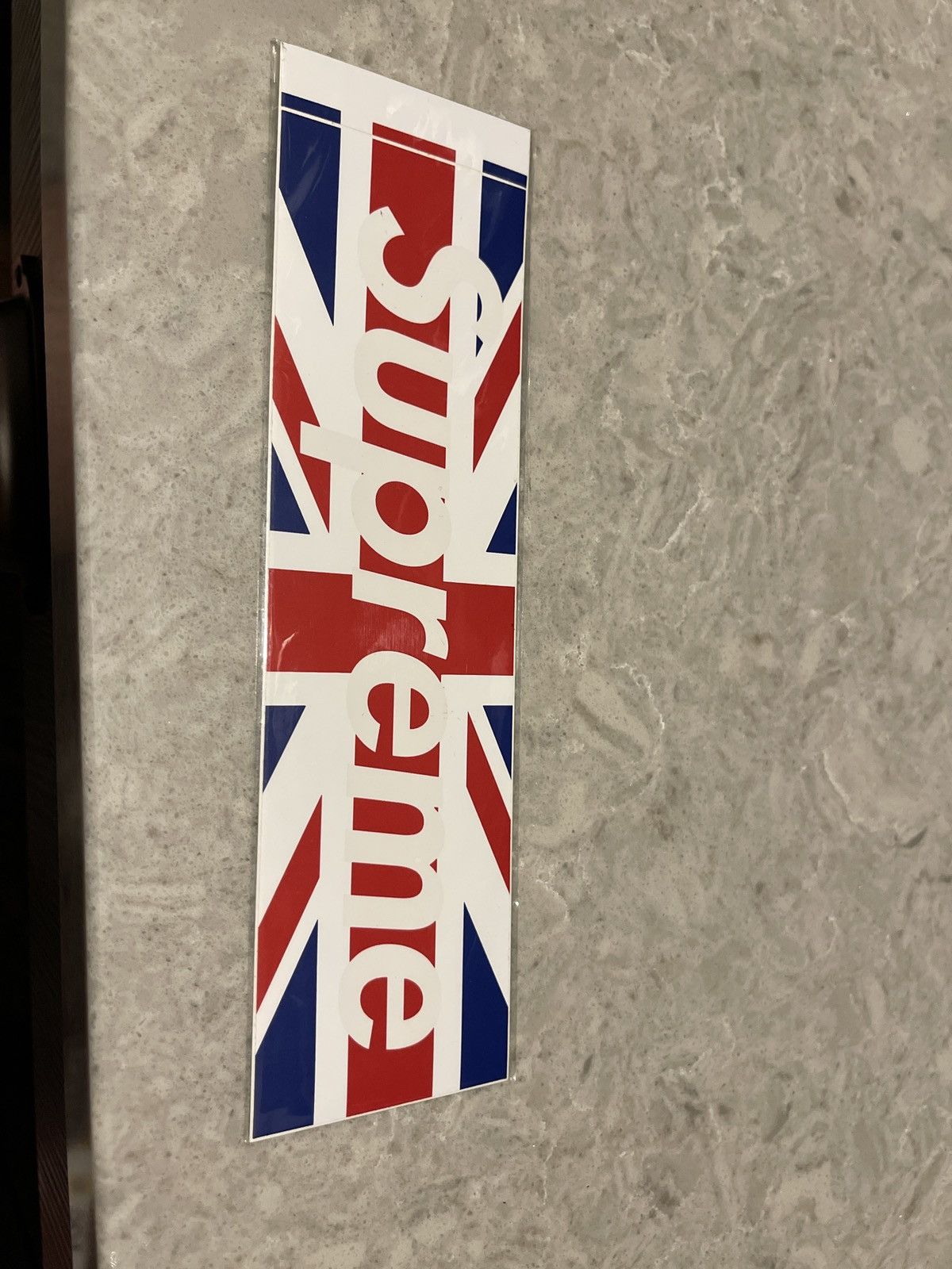 【美中古】supreme  UK（Union Jack） BOX LOGO Supreme UK Union Jack Box Logo Sticker - US