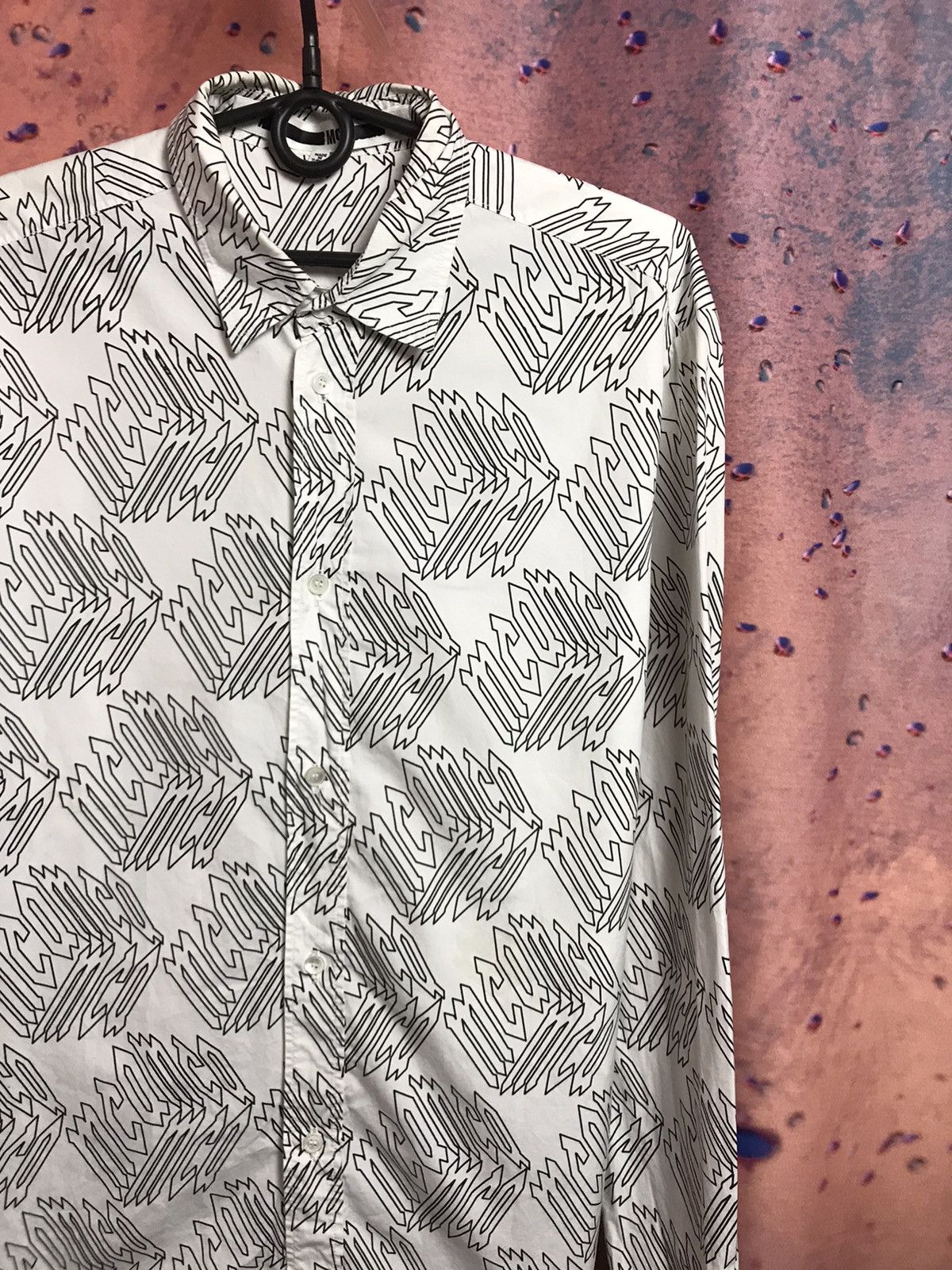 Alexander McQueen Alexander McQueen luxury monogram shirt Size US M / EU 48-50 / 2 - 1 Thumbnail