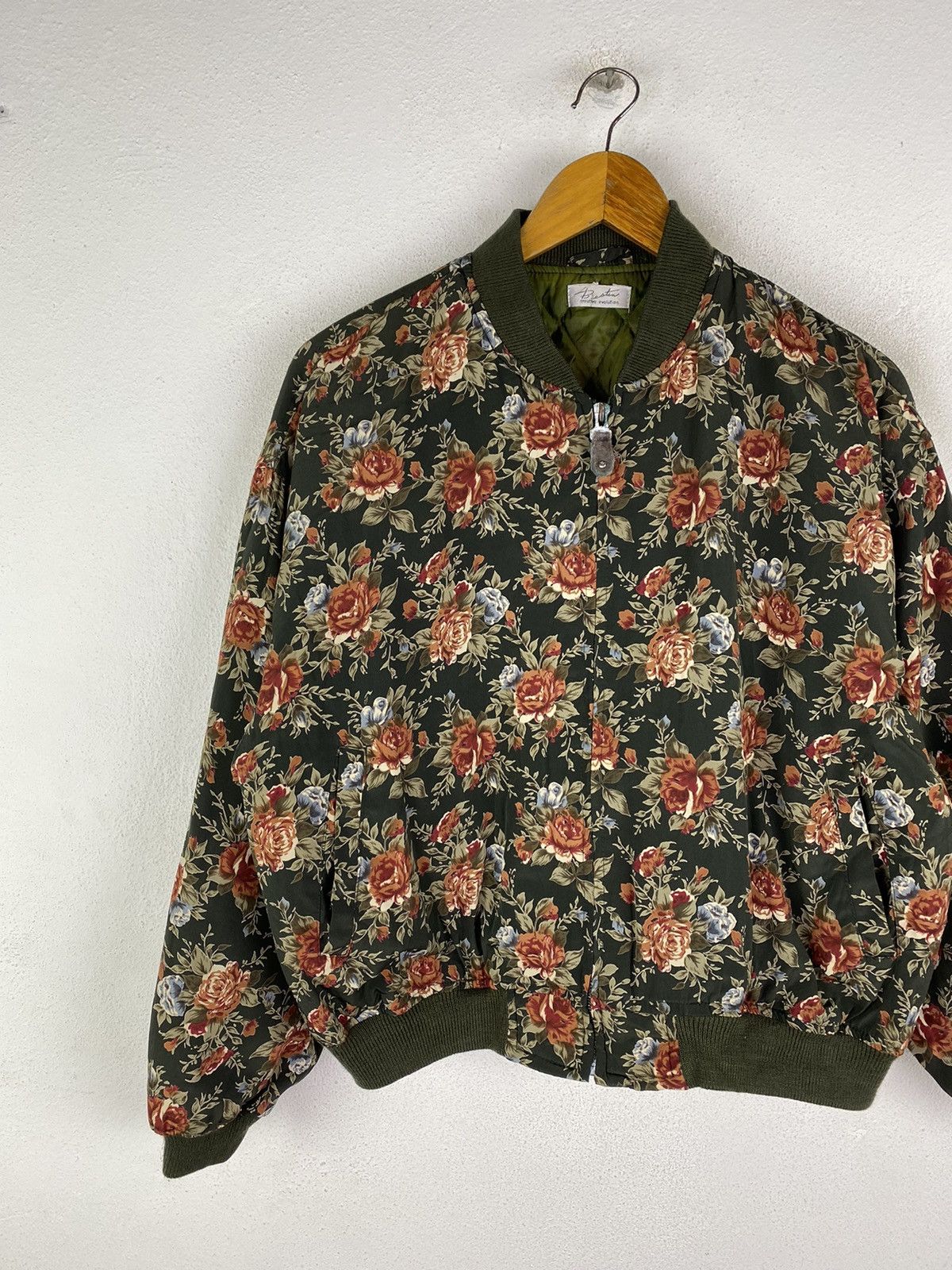 Japanese Brand 🔥DHL SHIPPING🔥FLOWERS MOTIFS BOMBER JACKET Size US L / EU 52-54 / 3 - 4 Thumbnail
