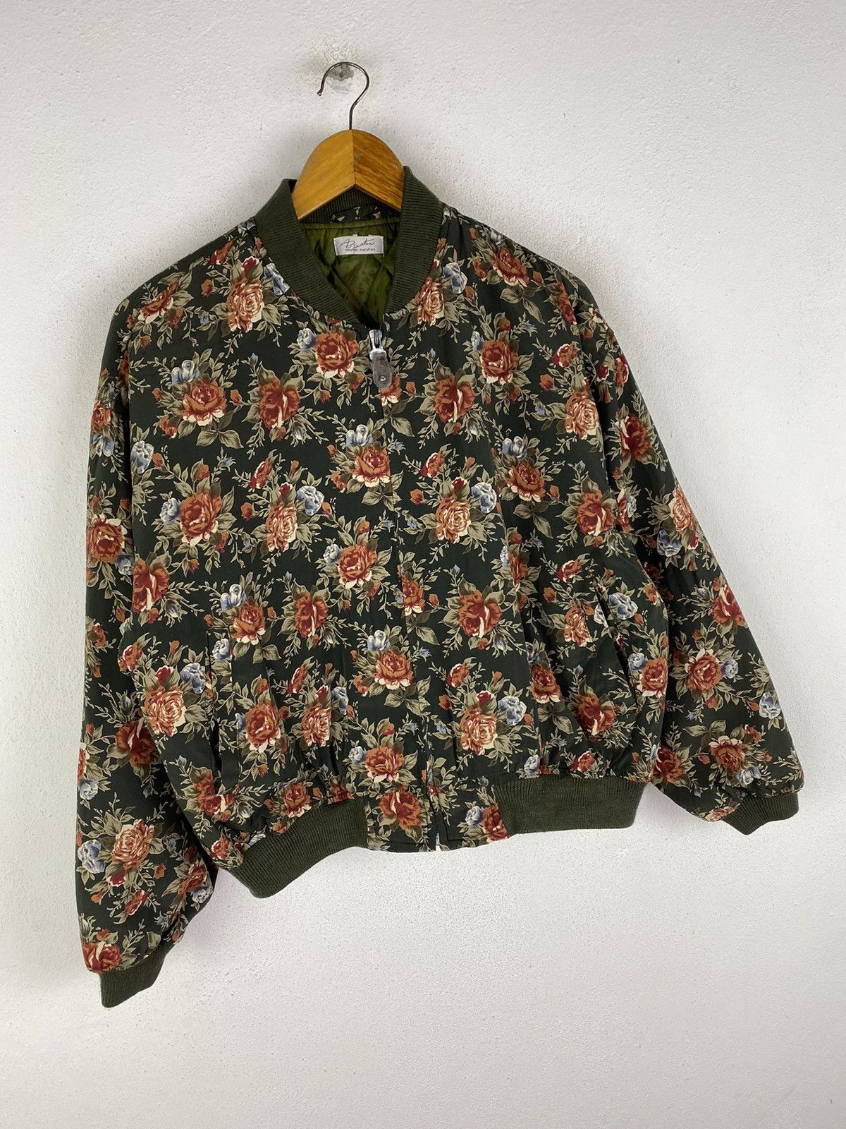 Japanese Brand 🔥DHL SHIPPING🔥FLOWERS MOTIFS BOMBER JACKET Size US L / EU 52-54 / 3 - 3 Thumbnail