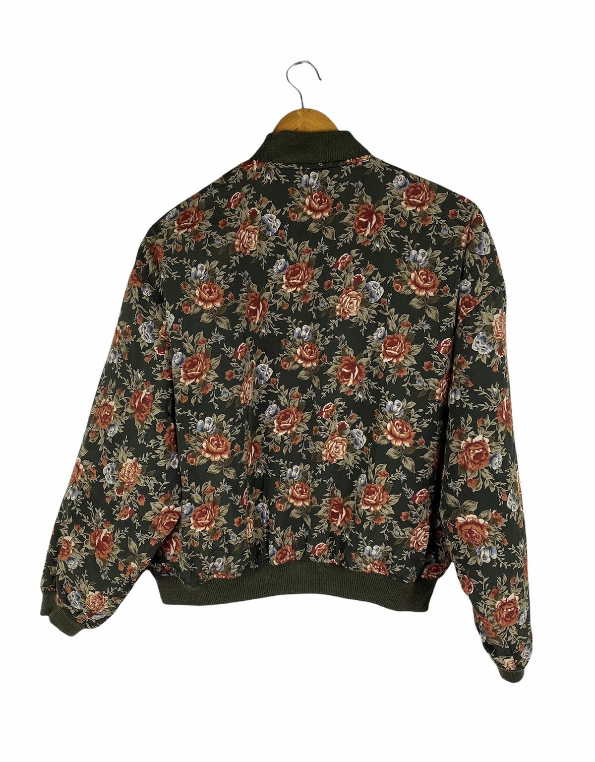 Japanese Brand 🔥DHL SHIPPING🔥FLOWERS MOTIFS BOMBER JACKET Size US L / EU 52-54 / 3 - 2 Thumbnail