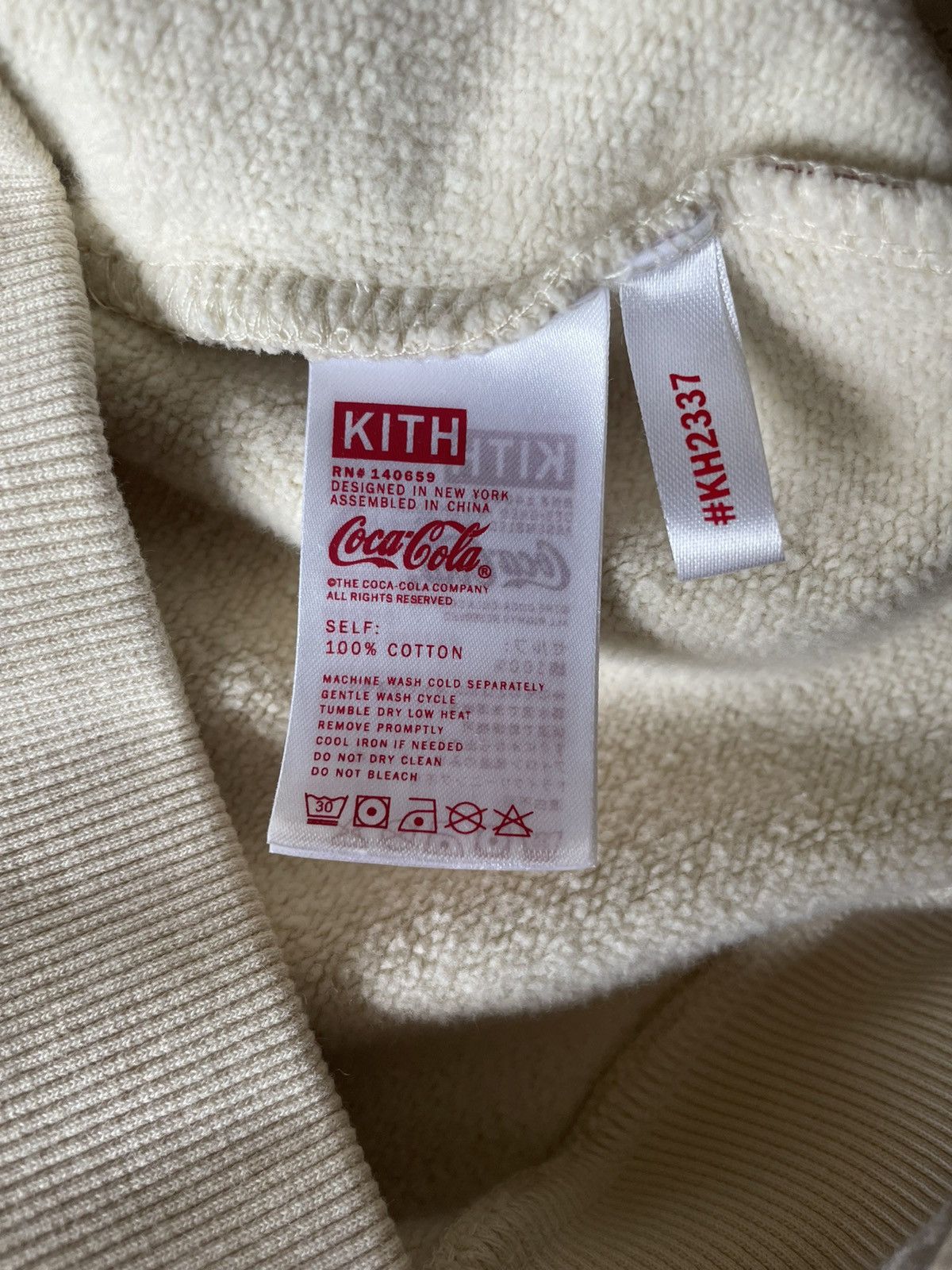 Coca Cola × Kith Kith X Coca Cola Surfboard Williams II Hoodie Turtledove Size US S / EU 44-46 / 1 - 8 Thumbnail