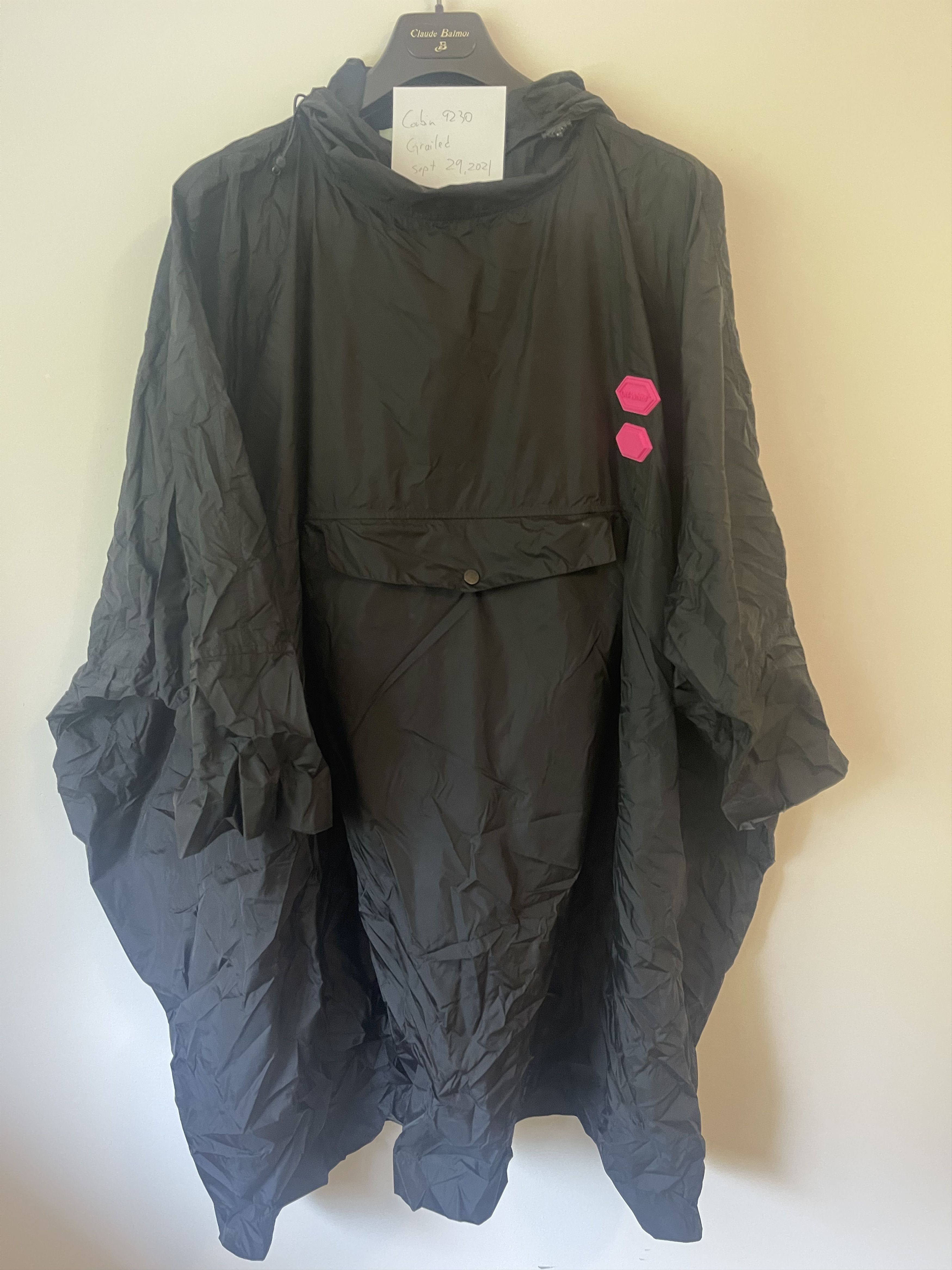 Off-White Rain poncho Size US L / EU 52-54 / 3 - 1 Thumbnail