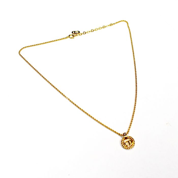 Dior Christian Dior 17" Gold Wreath Logo Pendant Chain Necklace Size ONE SIZE - 2 Preview