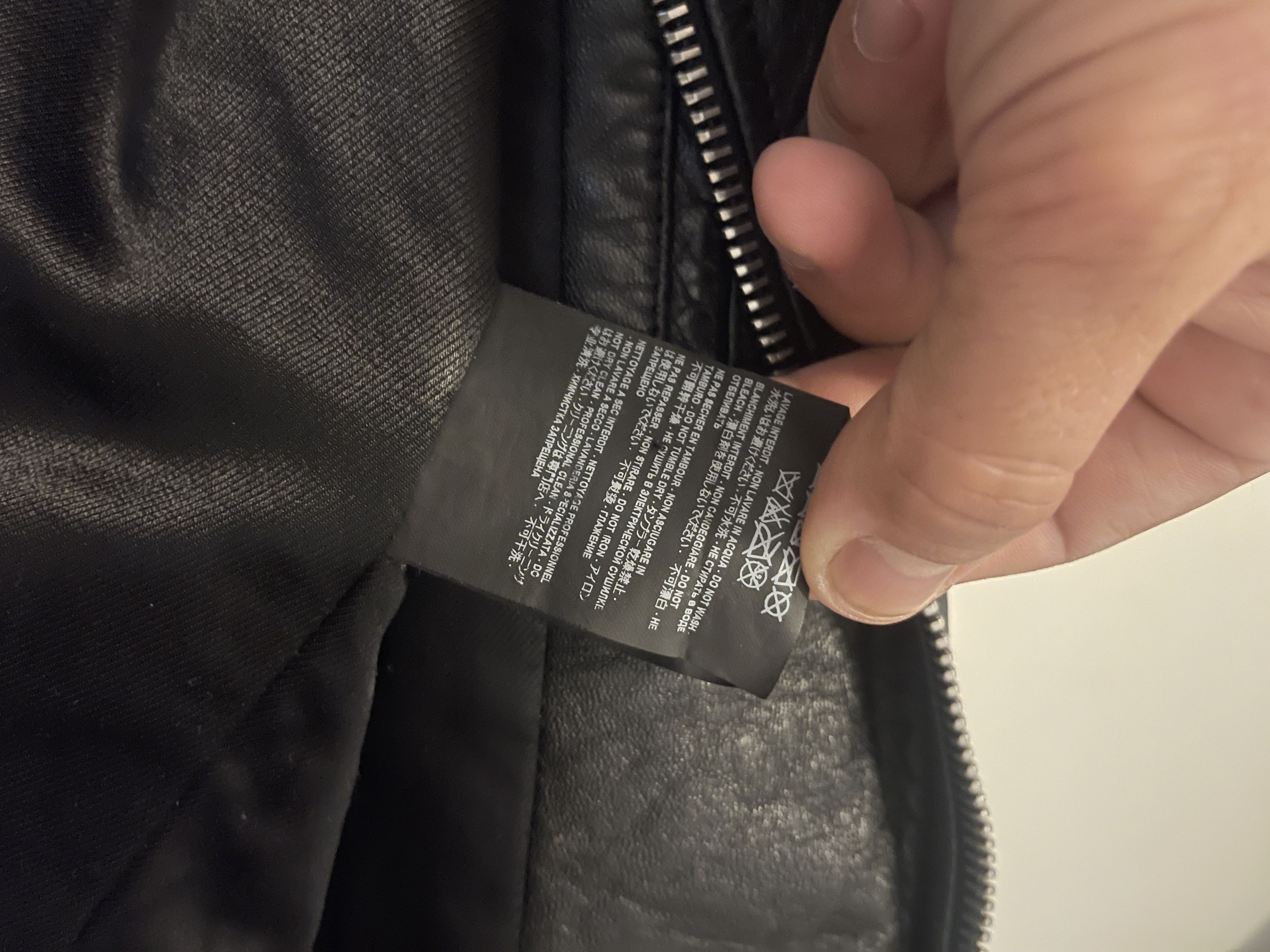 Saint Laurent Paris Blood luster Size US L / EU 52-54 / 3 - 16 Thumbnail