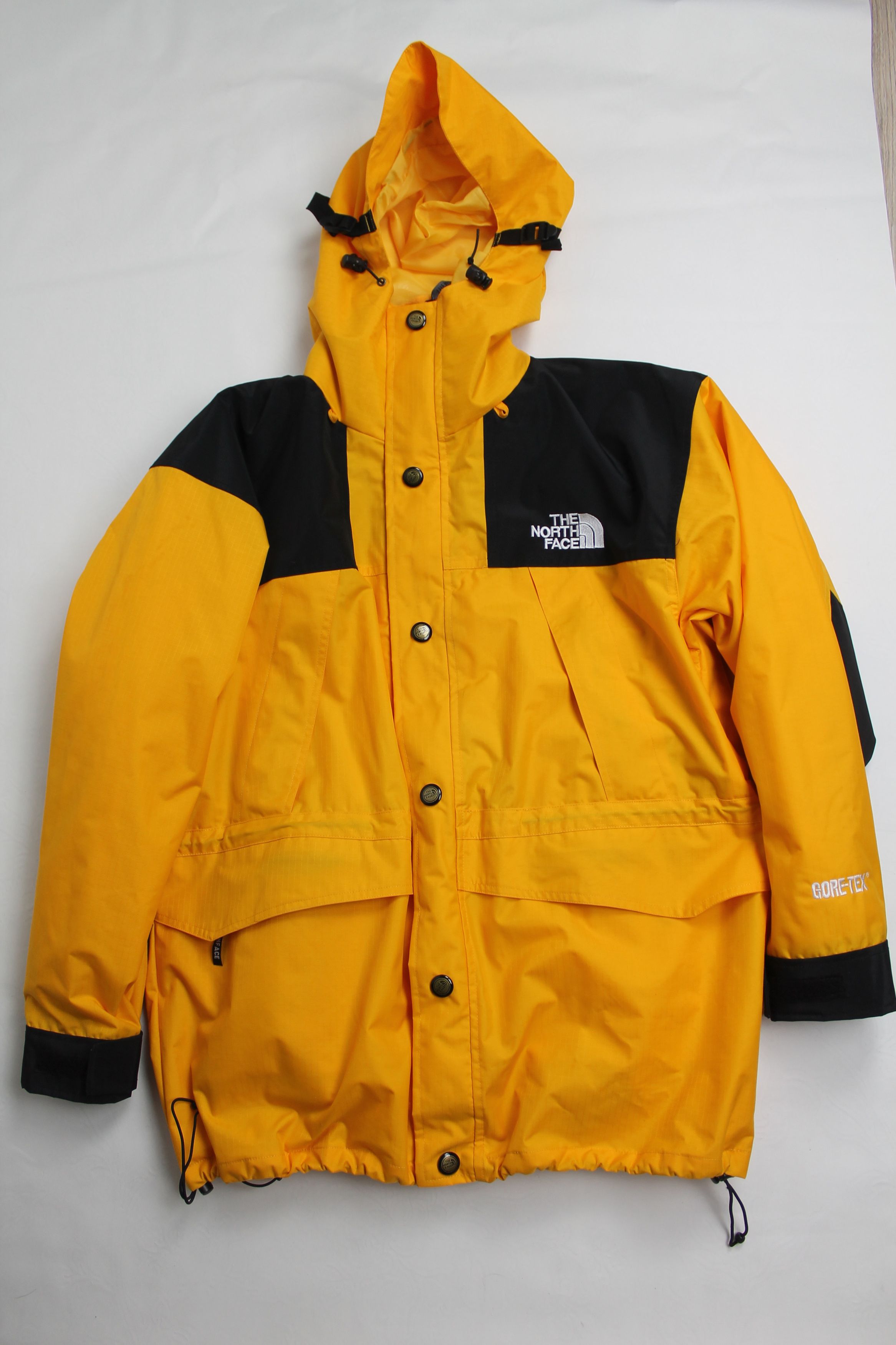 The North Face Vintage The North Face Mountain Light Jacket Yellow Size US L / EU 52-54 / 3 - 4 Thumbnail