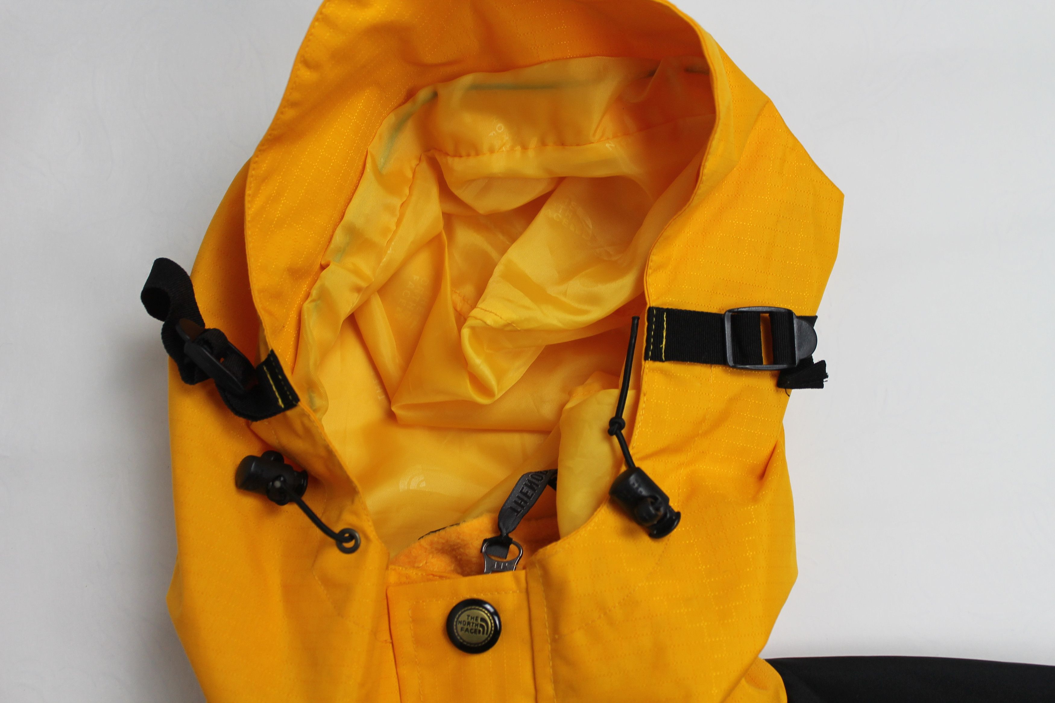The North Face Vintage The North Face Mountain Light Jacket Yellow Size US L / EU 52-54 / 3 - 12 Thumbnail