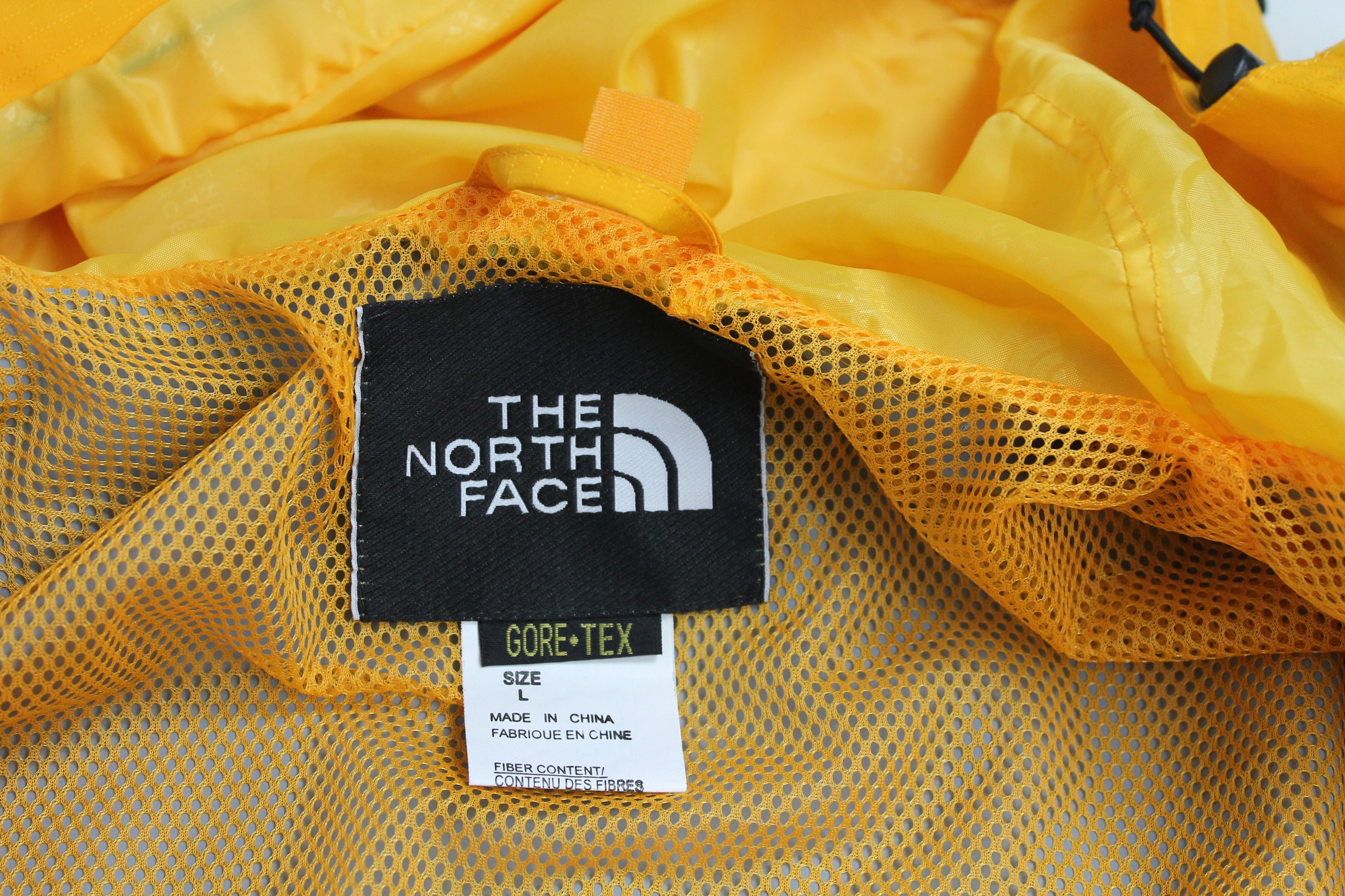 The North Face Vintage The North Face Mountain Light Jacket Yellow Size US L / EU 52-54 / 3 - 9 Thumbnail