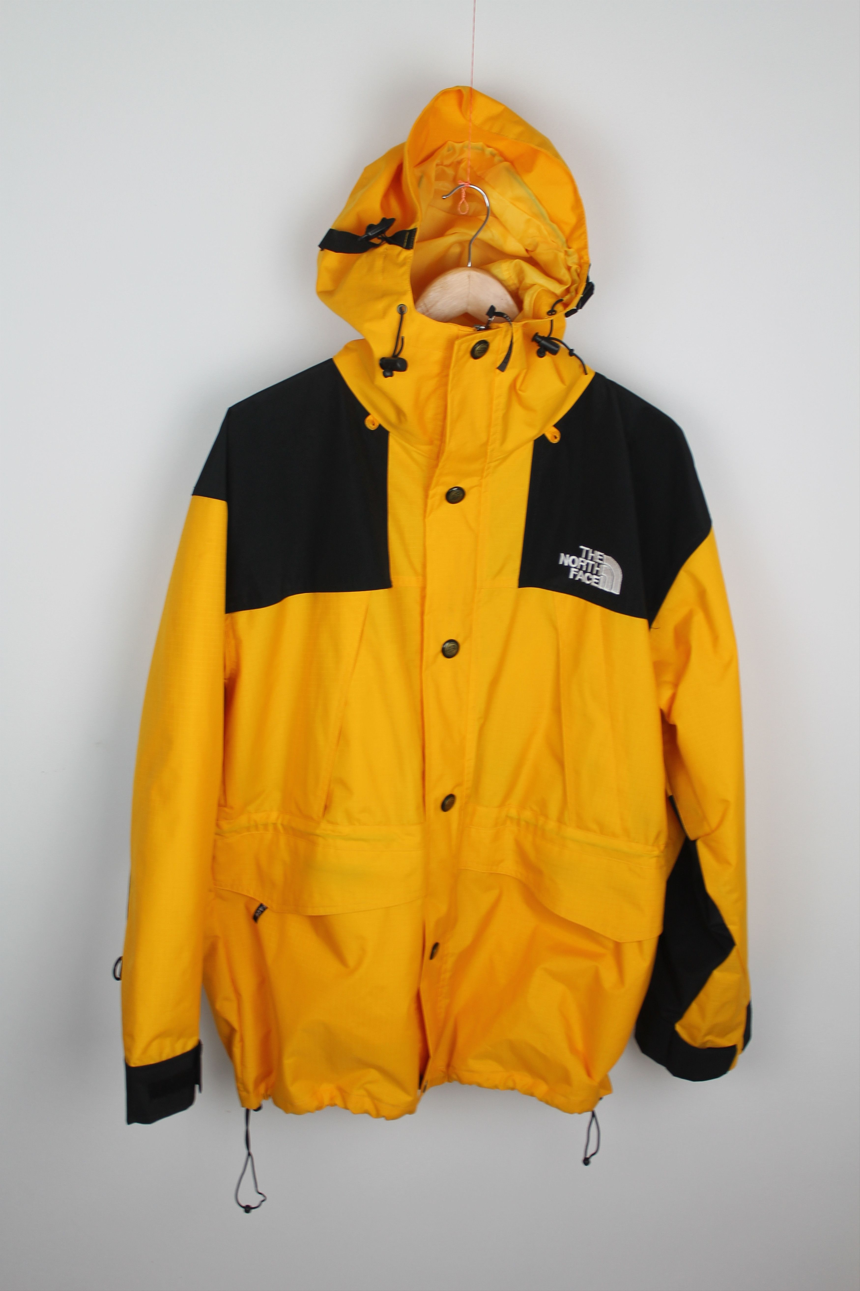 The North Face Vintage The North Face Mountain Light Jacket Yellow Size US L / EU 52-54 / 3 - 5 Thumbnail