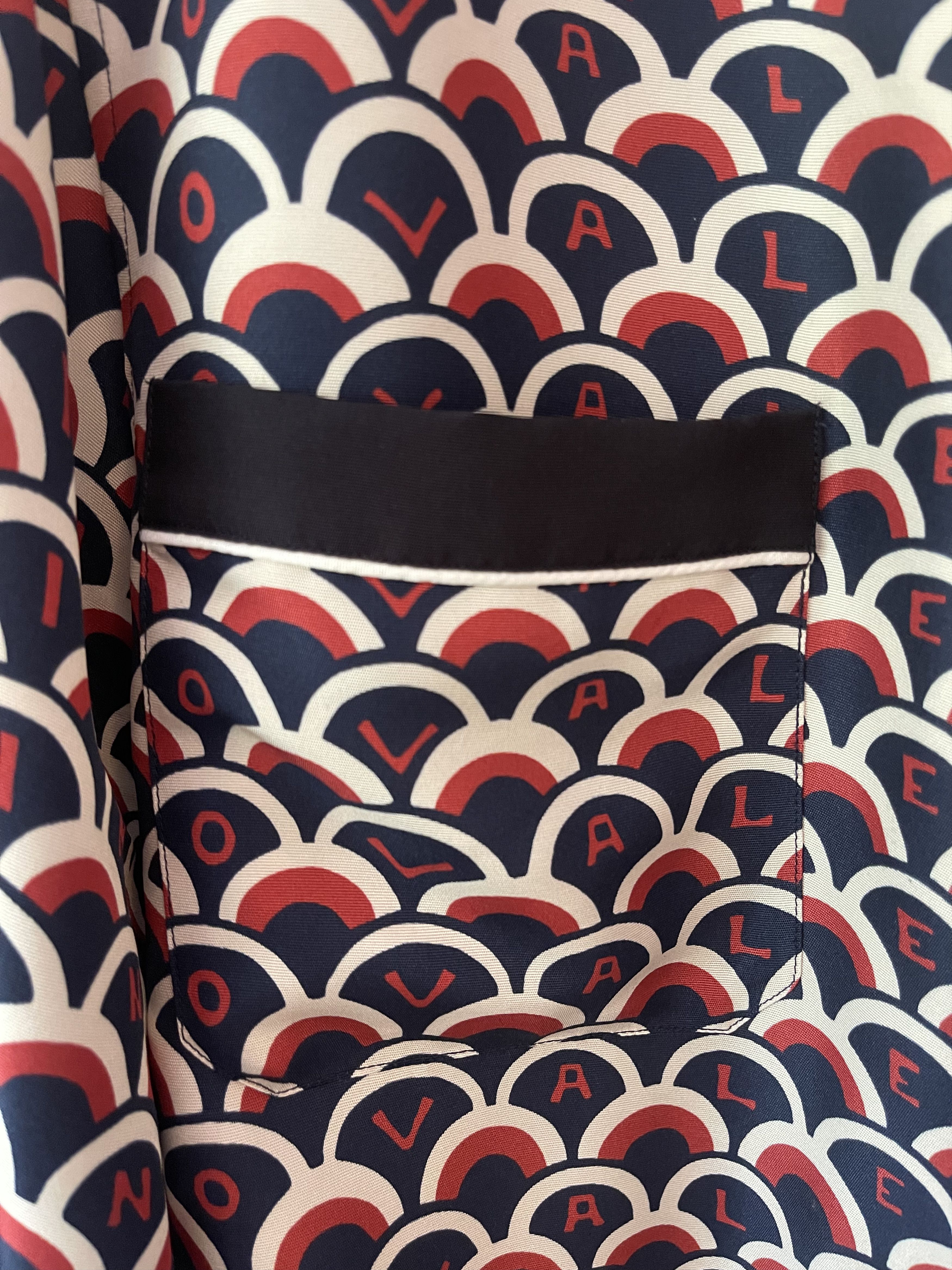 Valentino Scale print silk long sleeve Size US XL / EU 56 / 4 - 4 Thumbnail