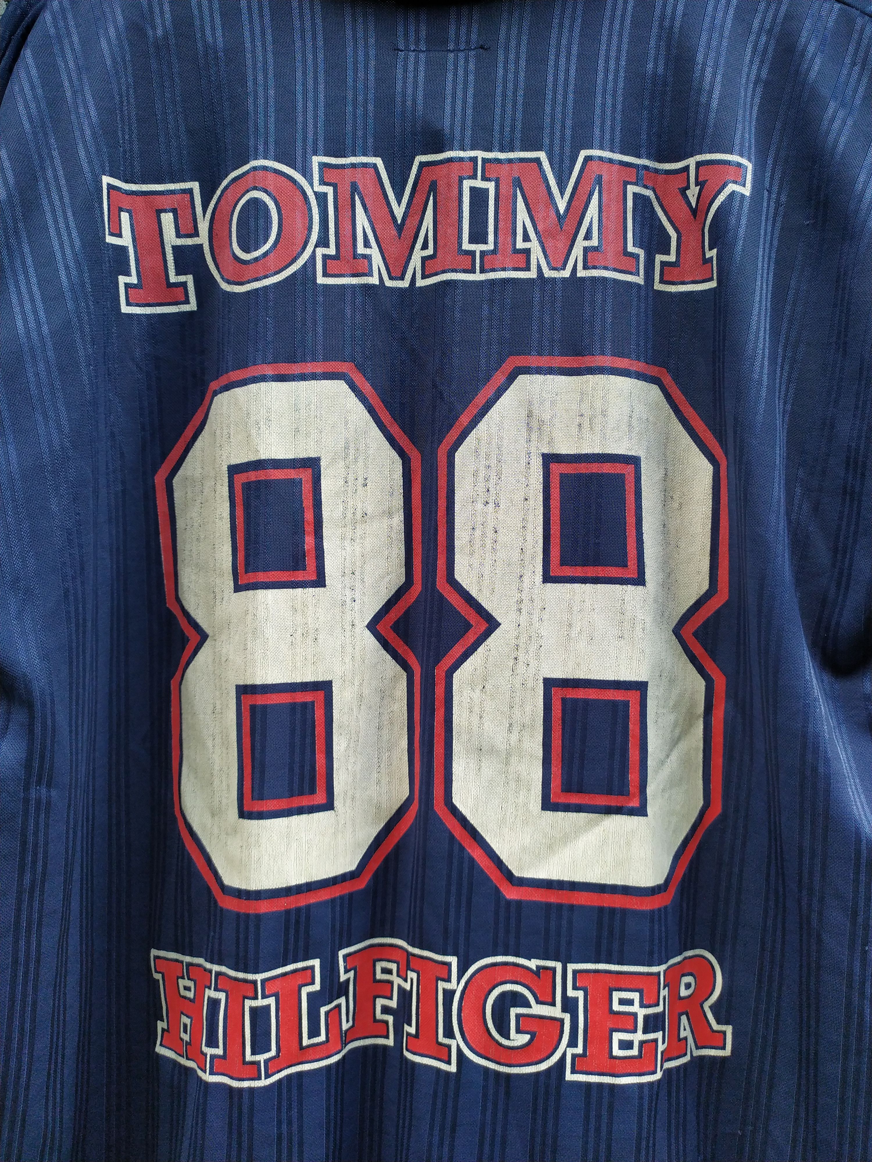 Tommy Hilfiger Vintage Tommy Hilfiger Usa logo T-Shirt Size US XL / EU 56 / 4 - 10 Thumbnail