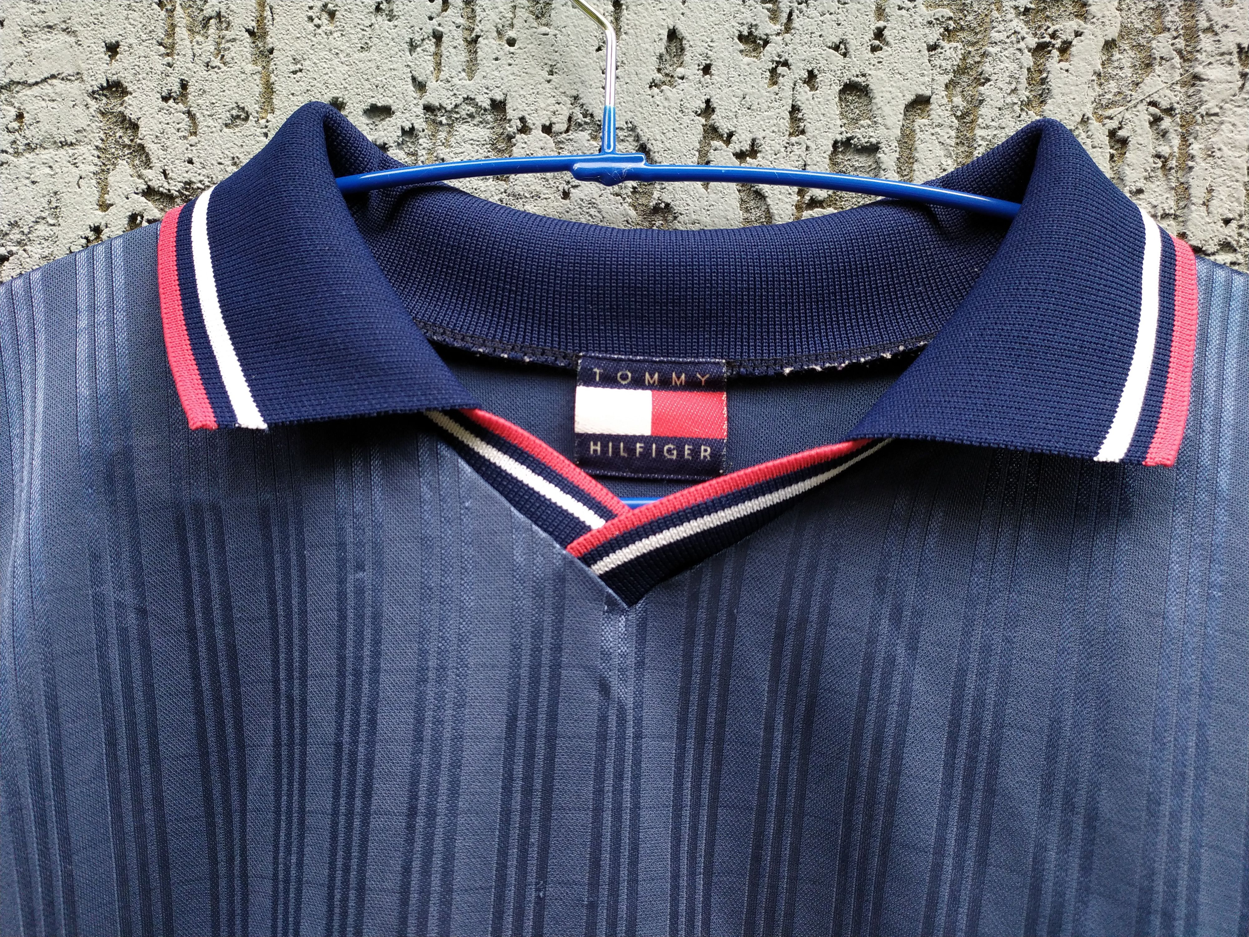Tommy Hilfiger Vintage Tommy Hilfiger Usa logo T-Shirt Size US XL / EU 56 / 4 - 5 Thumbnail