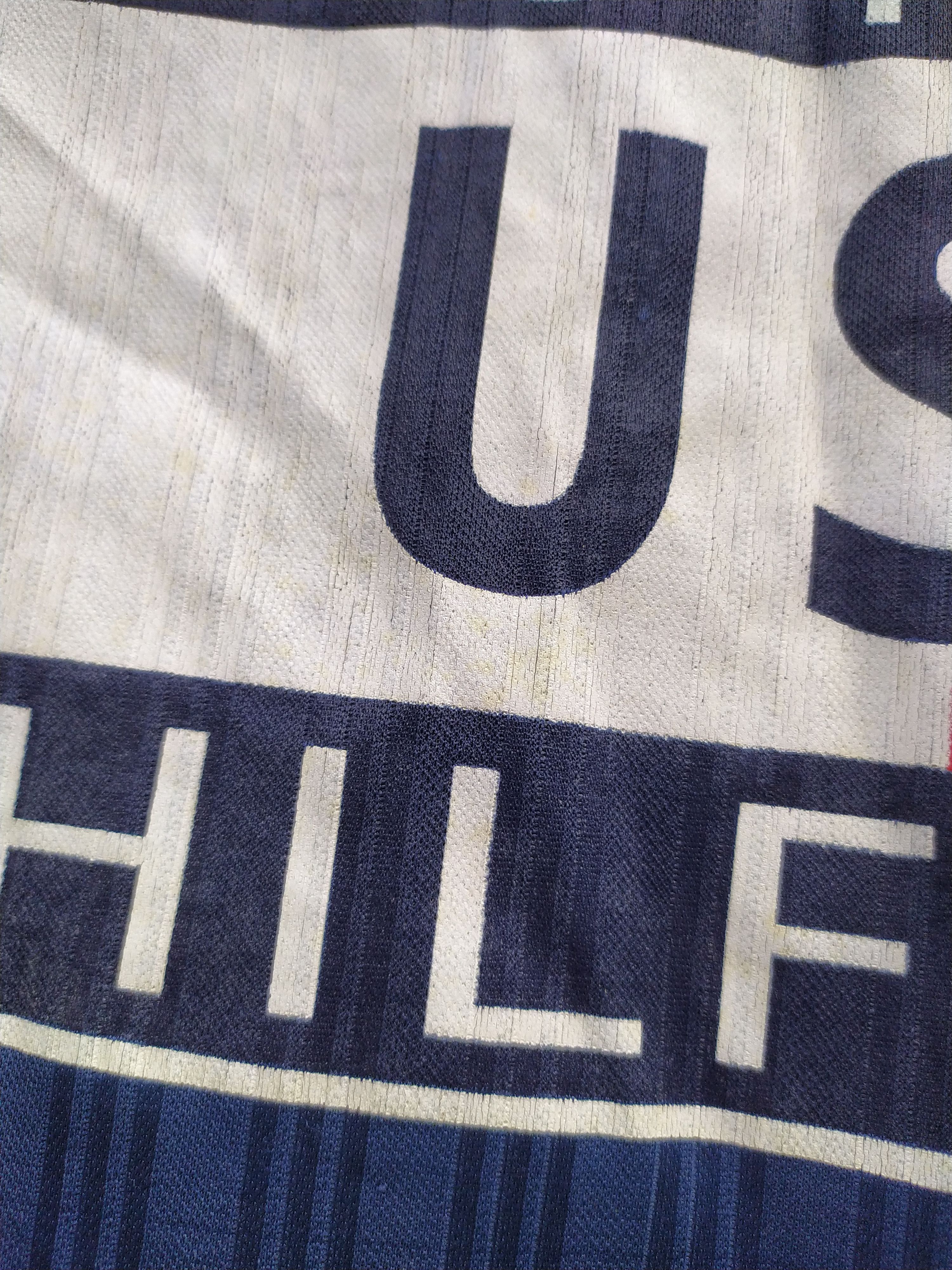 Tommy Hilfiger Vintage Tommy Hilfiger Usa logo T-Shirt Size US XL / EU 56 / 4 - 4 Thumbnail