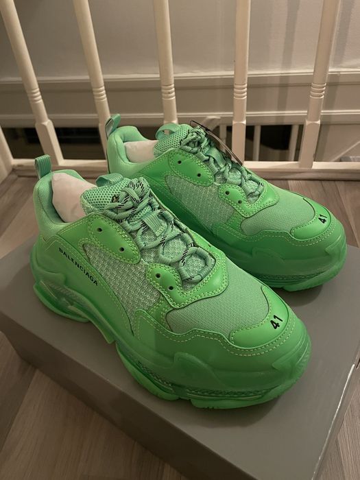 Balenciaga Balenciaga Triple S Clear Sole Fluo Green US8 | Grailed