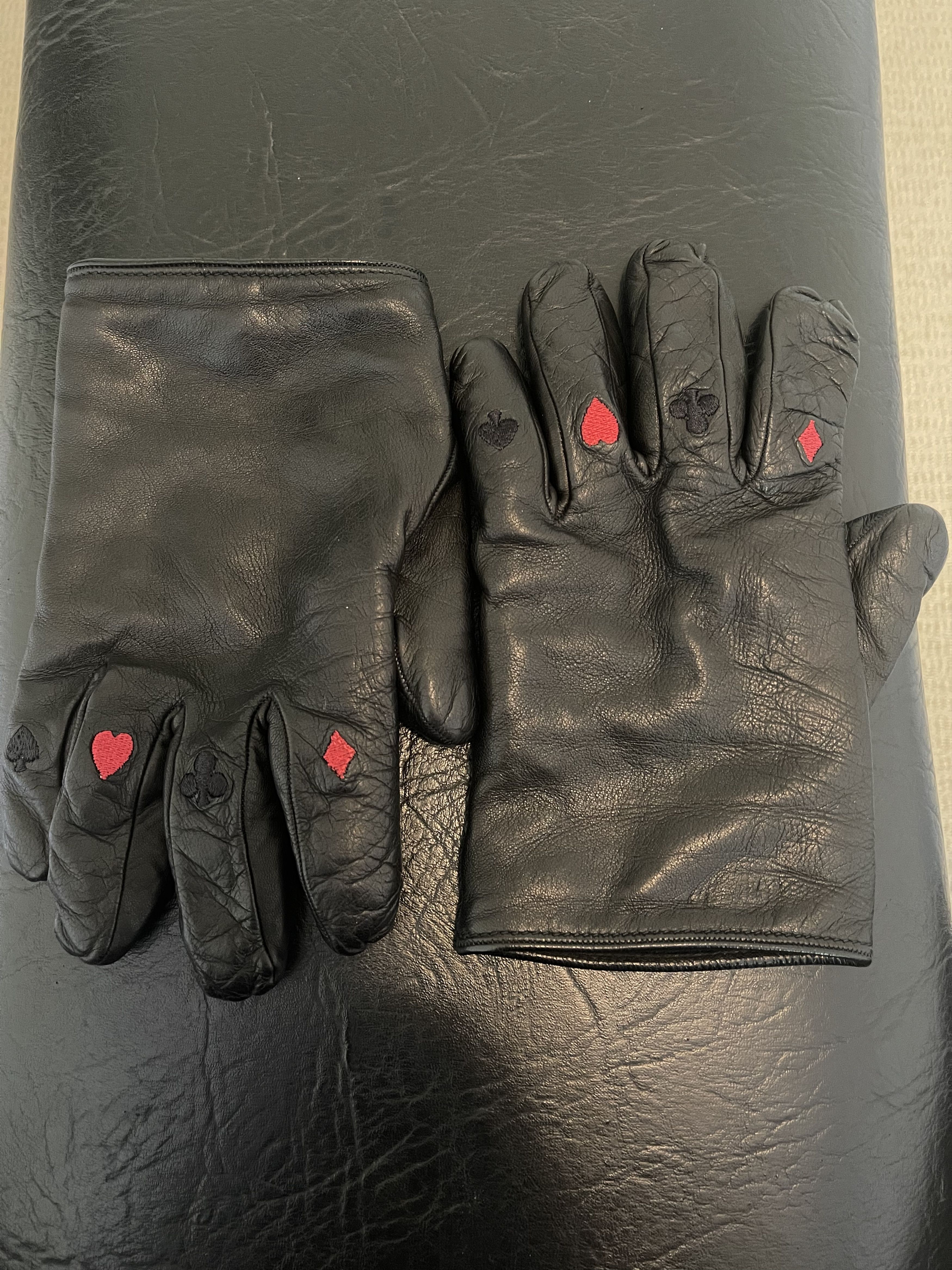 Yang Li Card suit embroidered gloves Size ONE SIZE - 2 Thumbnail