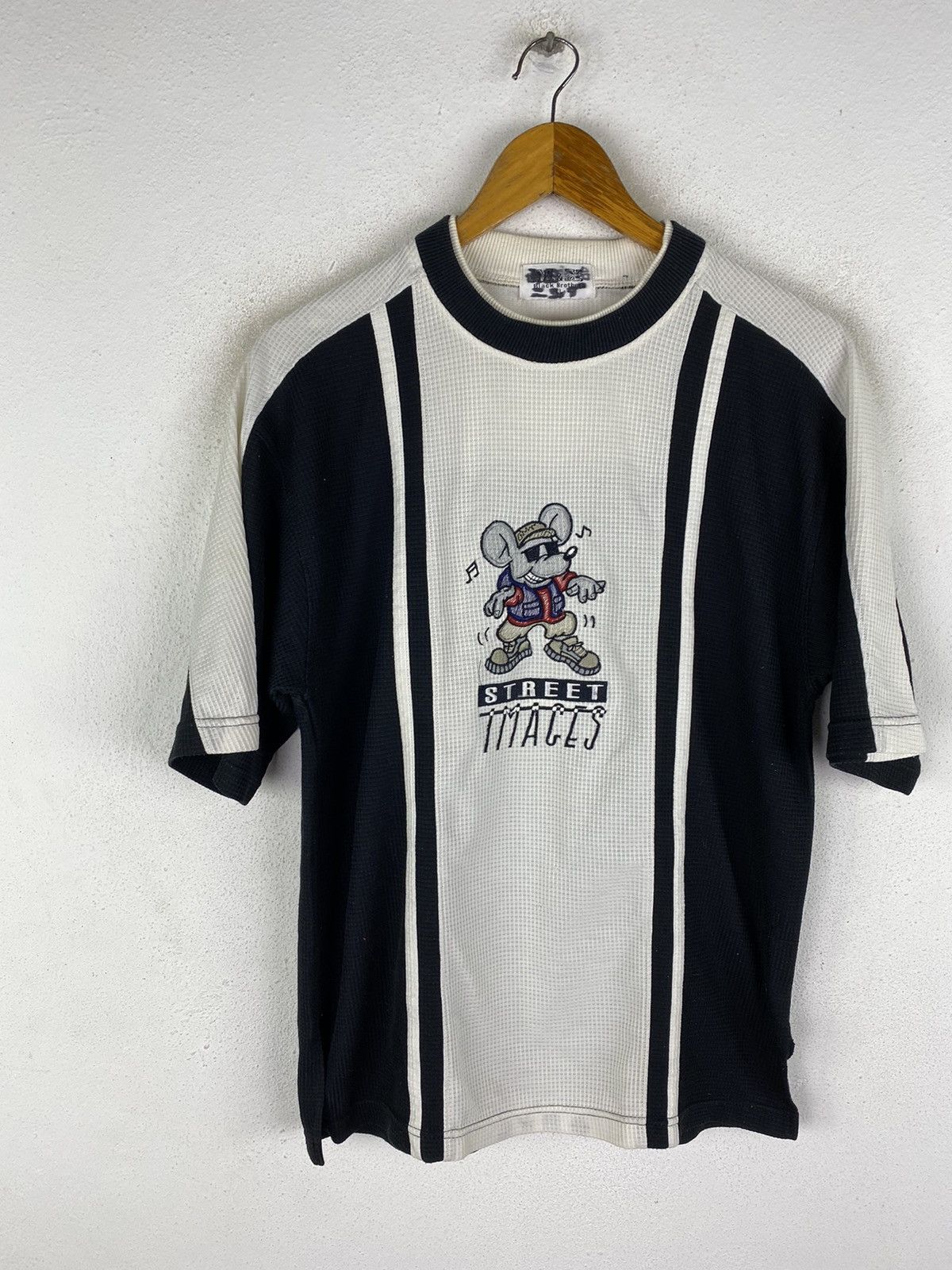 Japanese Brand Vintage 90s M&X Black Brothers Street Traces T-Shirt Hip-Hop Size US L / EU 52-54 / 3 - 4 Thumbnail