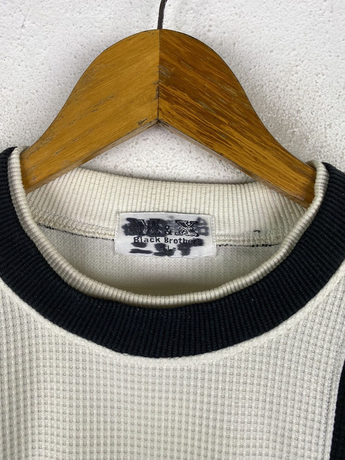 Japanese Brand Vintage 90s M&X Black Brothers Street Traces T-Shirt Hip-Hop Size US L / EU 52-54 / 3 - 6 Thumbnail