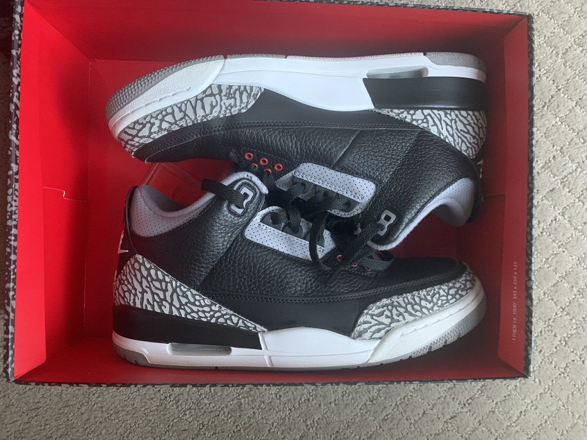 Jordan Brand × Nike Jordan 3 Retro Black Cement 2018 Size US 10.5 / EU 43-44 - 1 Thumbnail