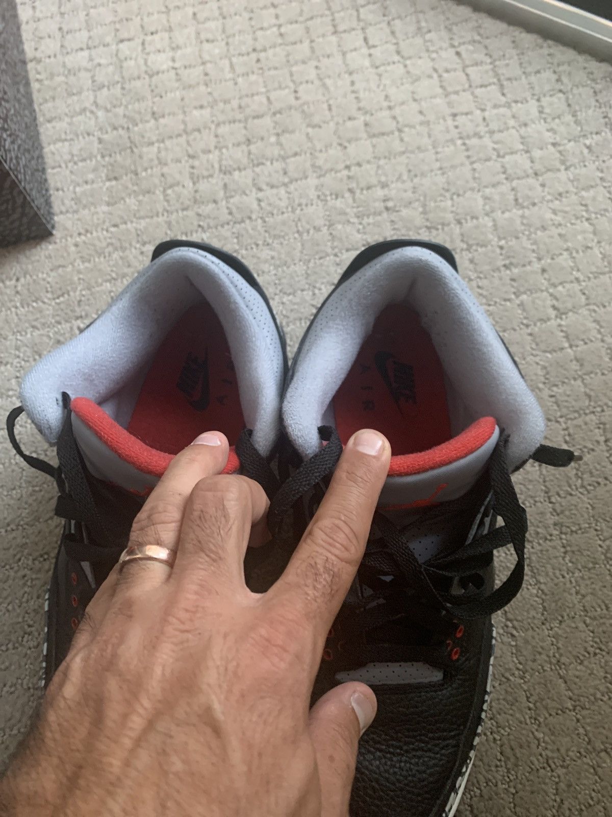 Jordan Brand × Nike Jordan 3 Retro Black Cement 2018 Size US 10.5 / EU 43-44 - 4 Thumbnail
