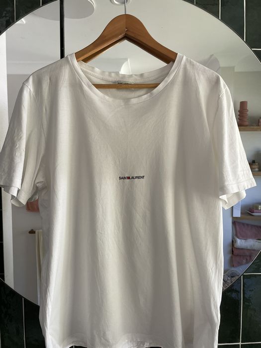 Saint laurent outlet box logo