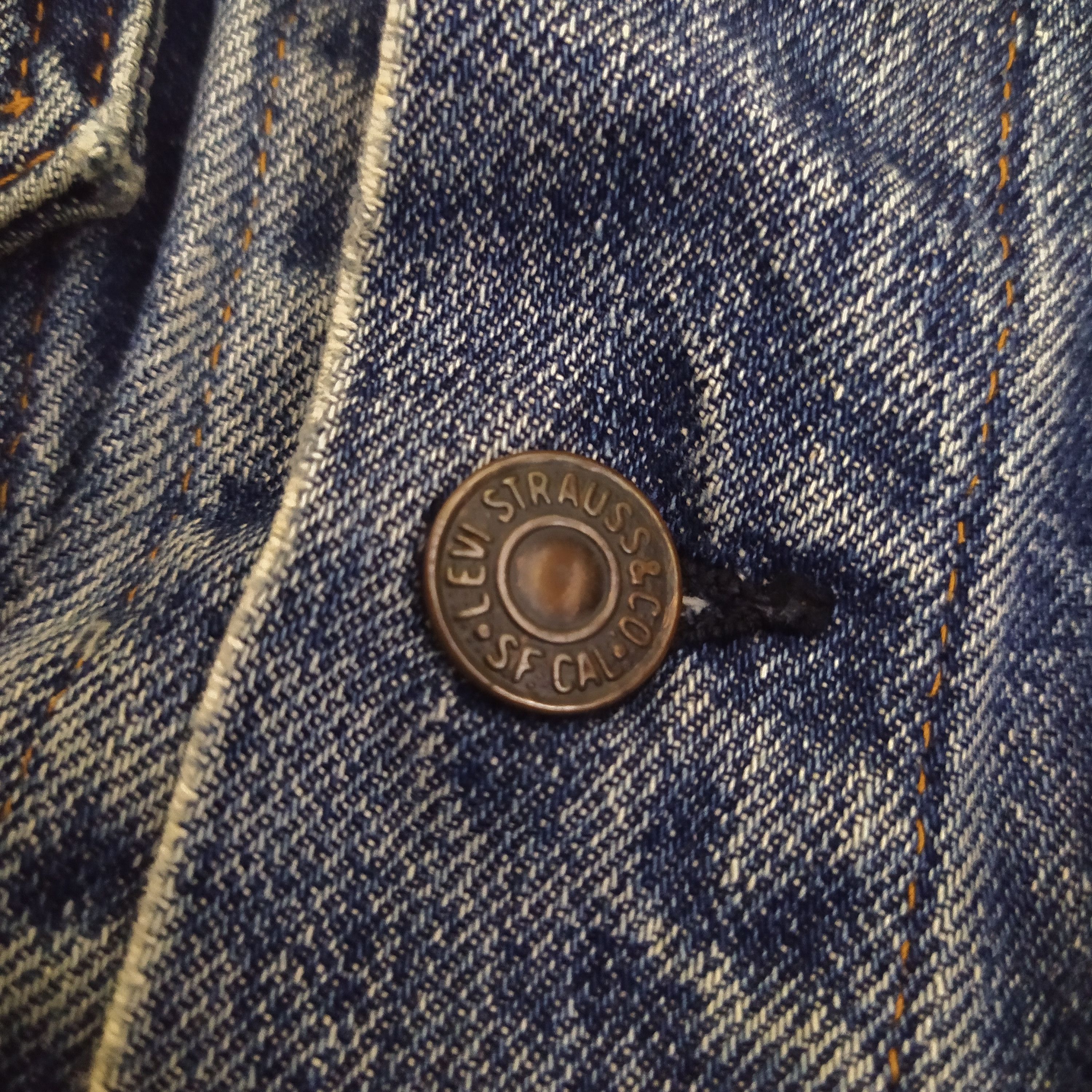 Levi's 60/70s LEVIS BIG E BUTTON 525 DENIM DISTRESSED JACKET (D72) Size US M / EU 48-50 / 2 - 8 Thumbnail