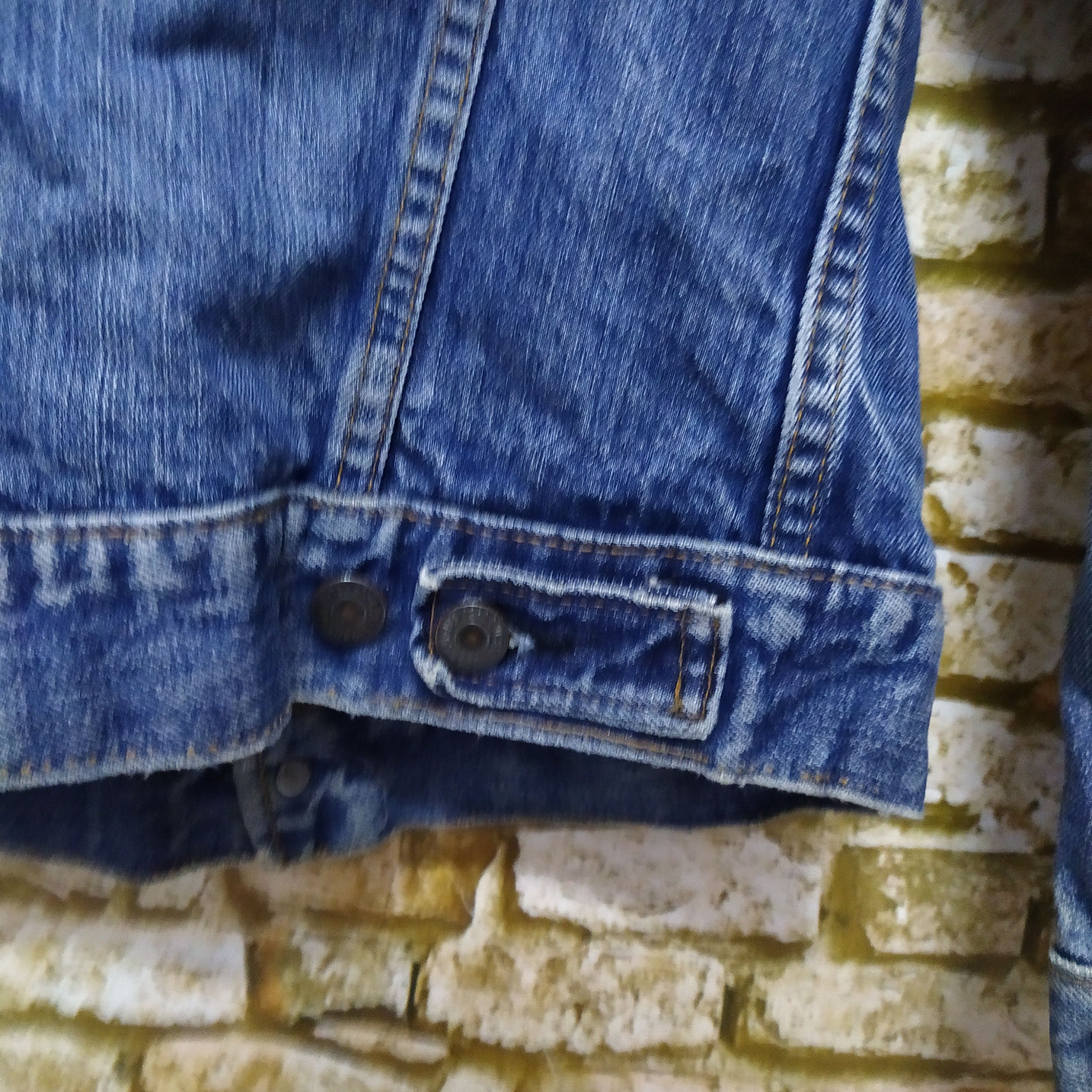 Levi's 60/70s LEVIS BIG E BUTTON 525 DENIM DISTRESSED JACKET (D72) Size US M / EU 48-50 / 2 - 5 Thumbnail