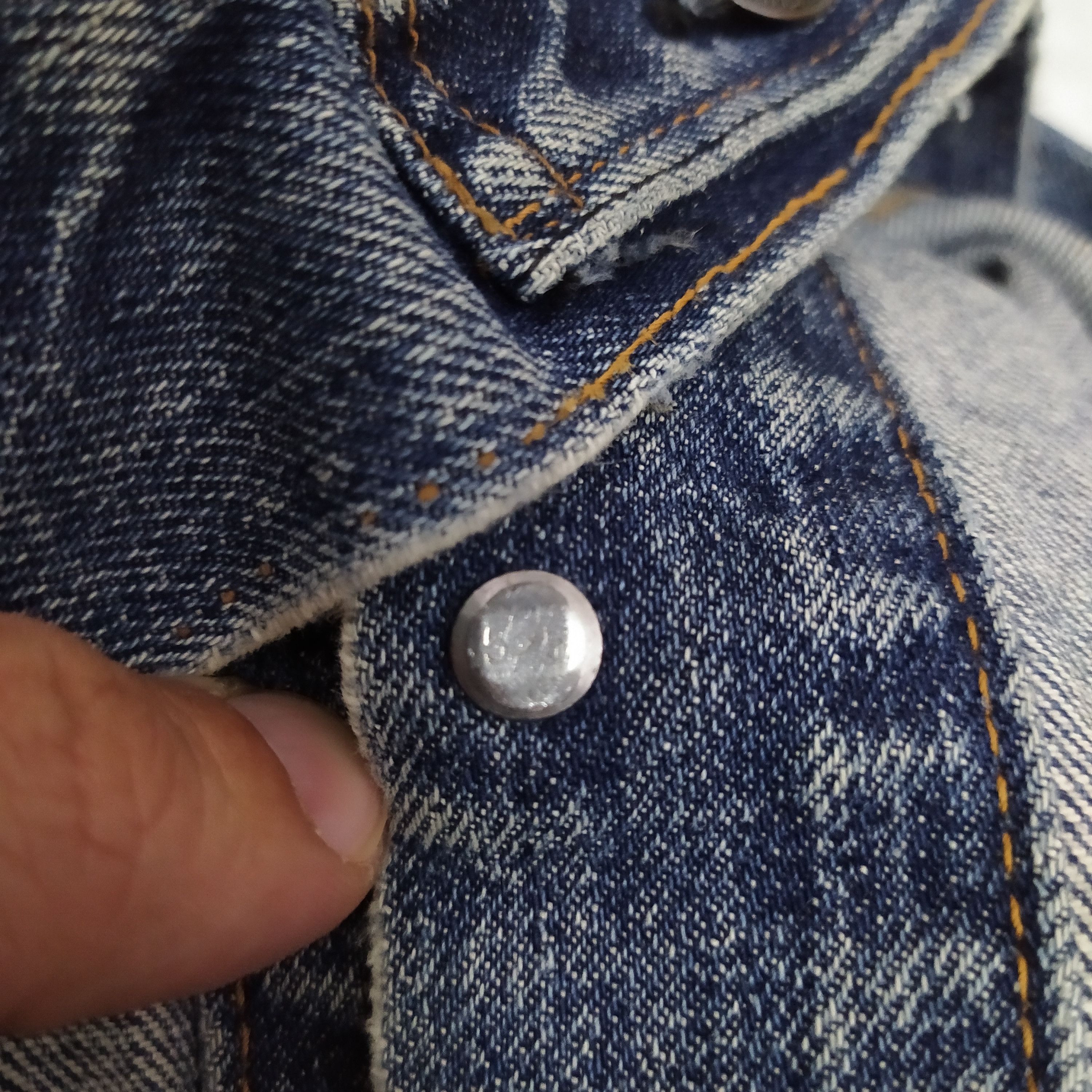 Levi's 60/70s LEVIS BIG E BUTTON 525 DENIM DISTRESSED JACKET (D72) Size US M / EU 48-50 / 2 - 9 Thumbnail