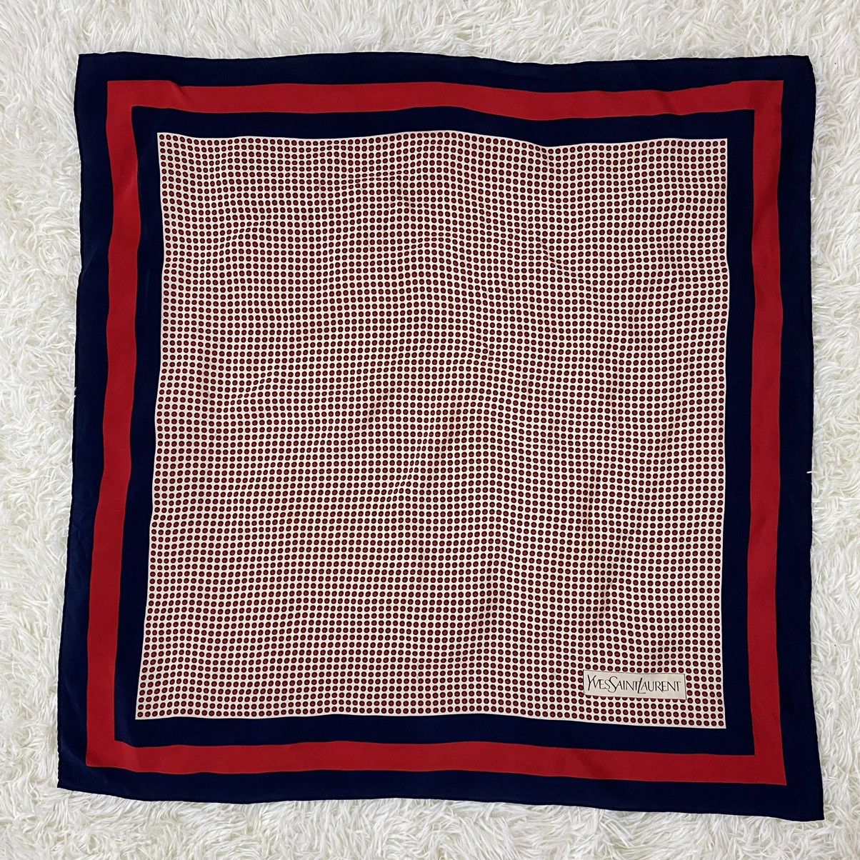 Yves Saint Laurent ✨YVES SAINT LAURENT SILK SCARF (30.5"x30.5") Size ONE SIZE - 3 Thumbnail