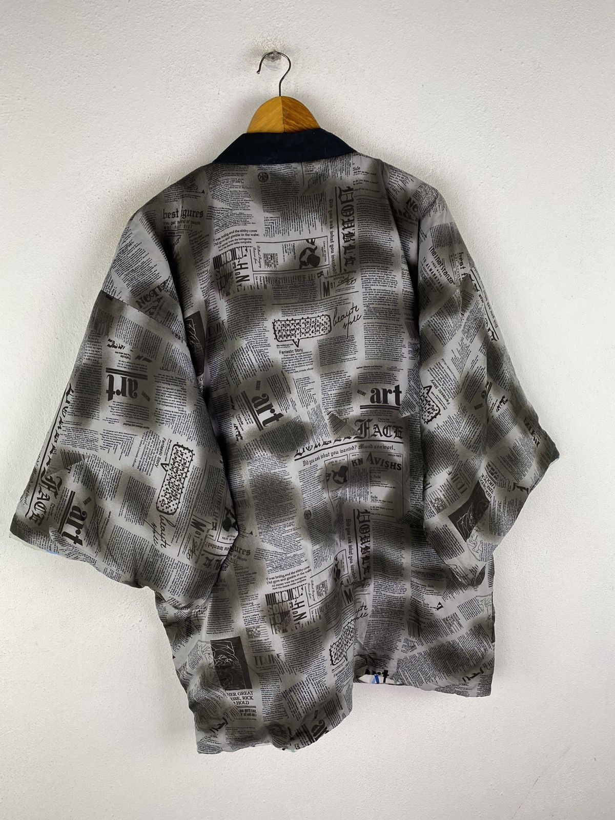 Japanese Brand 🔥DHL SHIPPING🔥JAPANESE TRADITIONAL STYLE KIMONO ART DESIGN Size US M / EU 48-50 / 2 - 6 Thumbnail