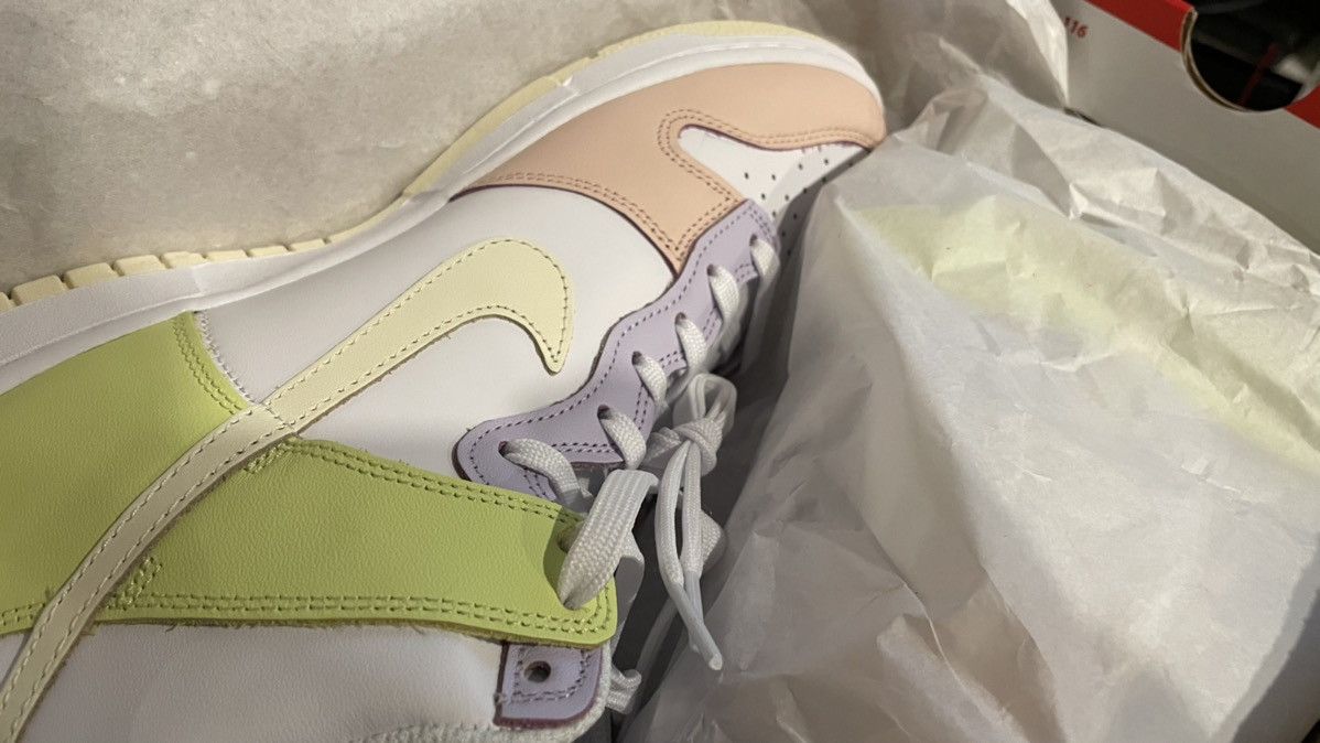 Nike Nike Dunk High WMNS Lemon Twist Size 9W (7.5M) *IN HAND S Size US 8.5 / IT 38.5 - 1 Thumbnail