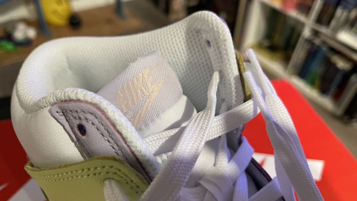 Nike Nike Dunk High WMNS Lemon Twist Size 9W (7.5M) *IN HAND S Size US 8.5 / IT 38.5 - 2 Thumbnail