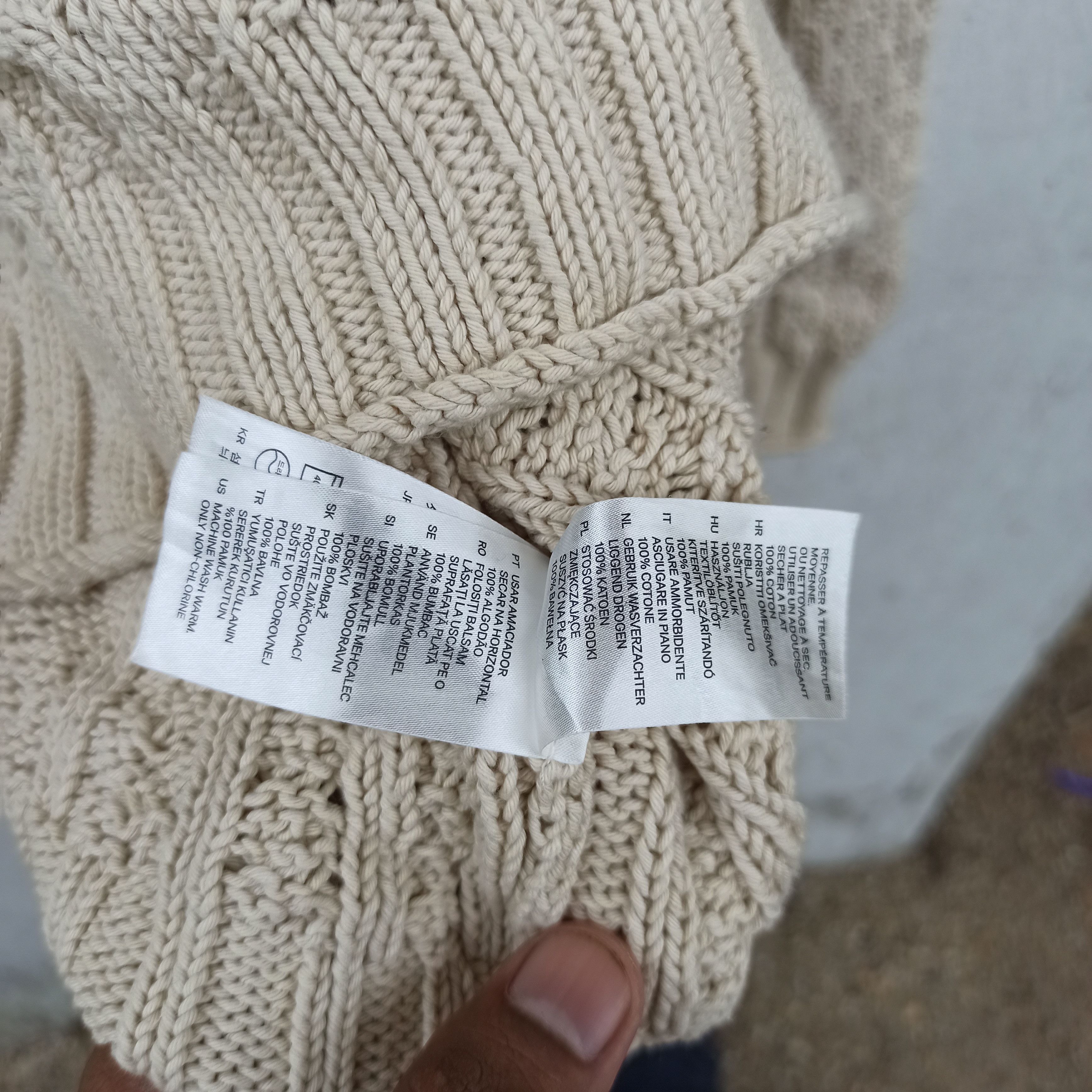 H&M H & M Knitwear Size US M / EU 48-50 / 2 - 6 Thumbnail