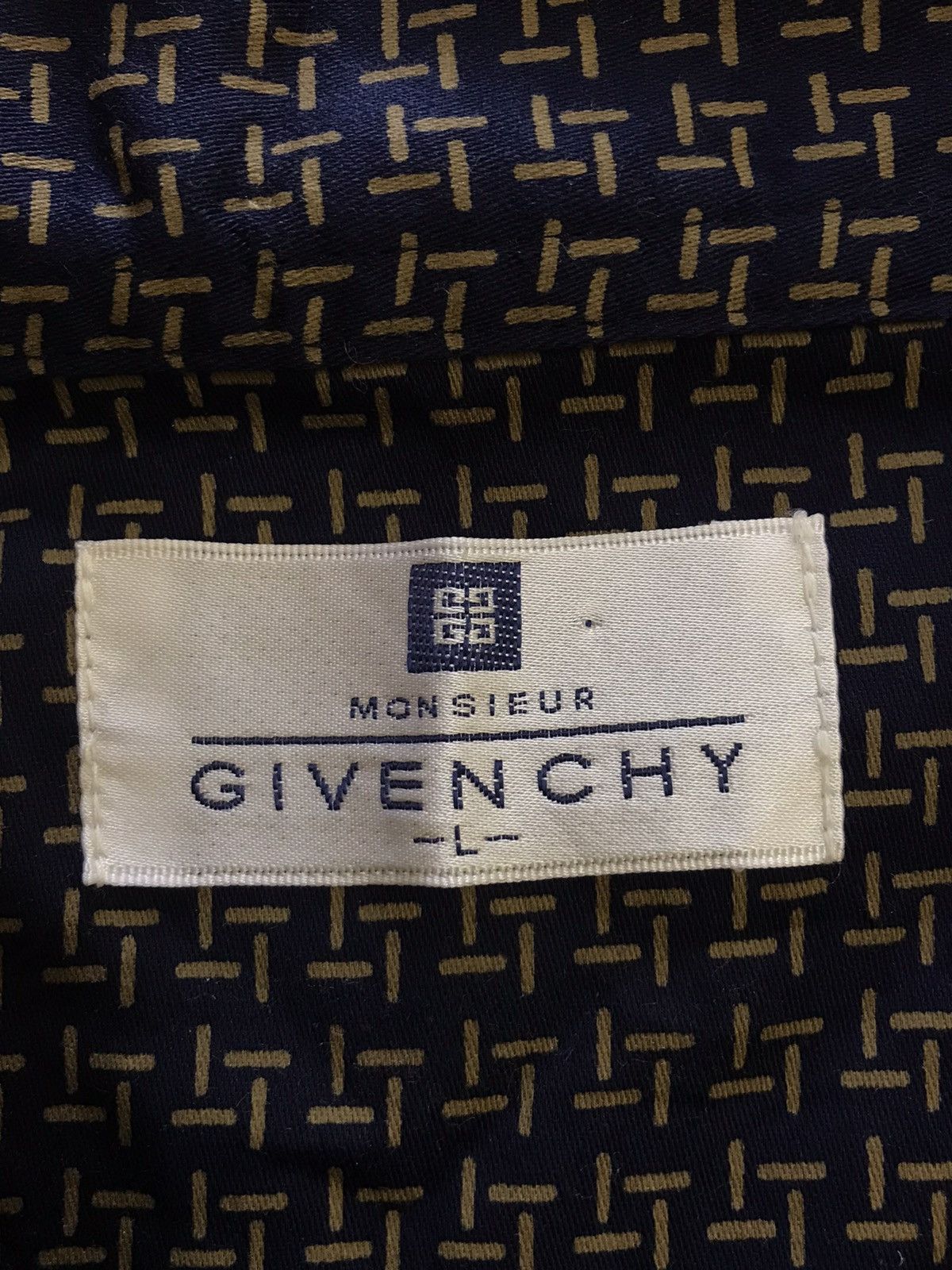 Designer × Givenchy Givenchy Single Pocket Overprint Button Up Collar Shirt Size US L / EU 52-54 / 3 - 4 Thumbnail